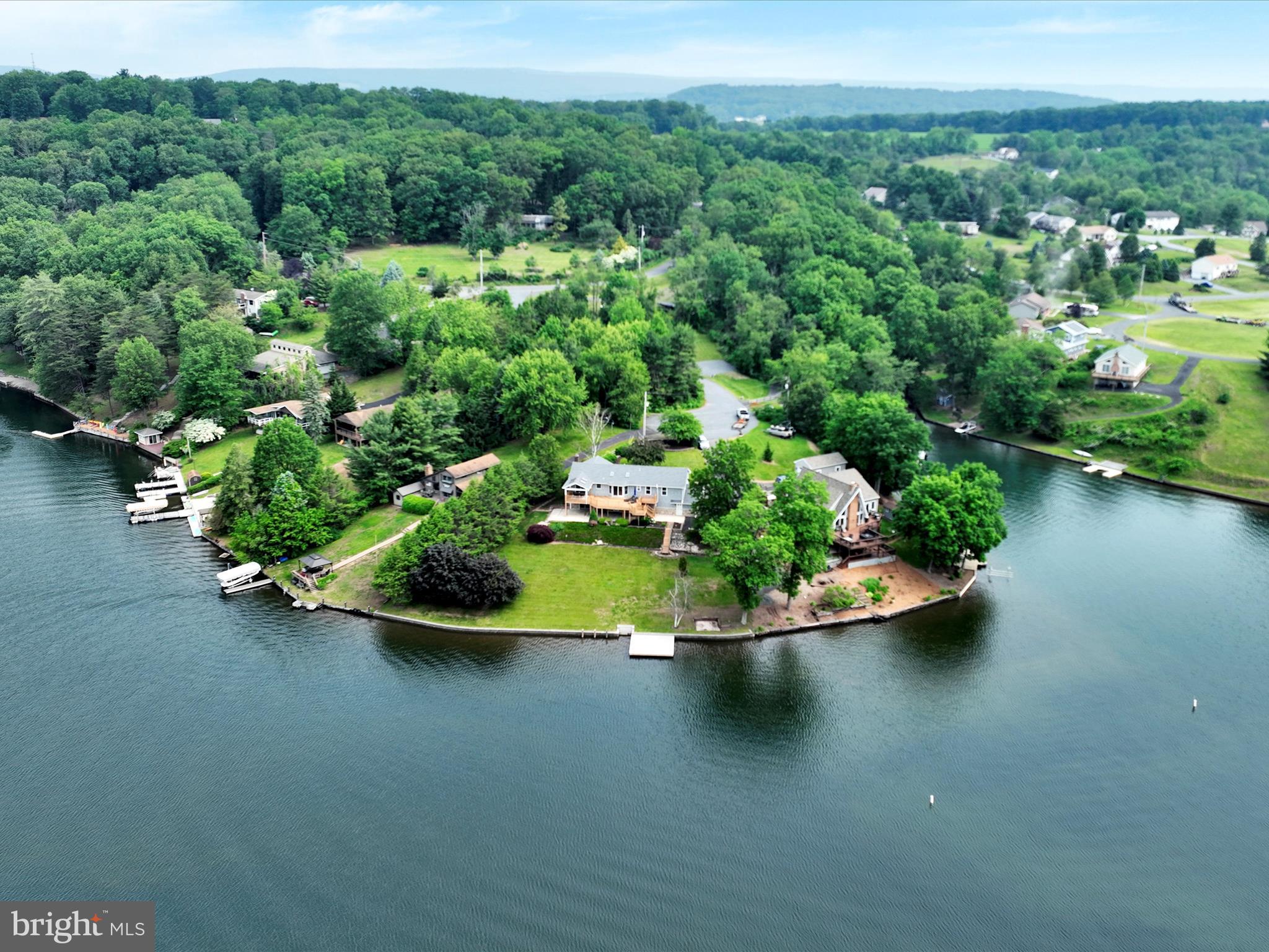 LAKE WYNONAH - Residential