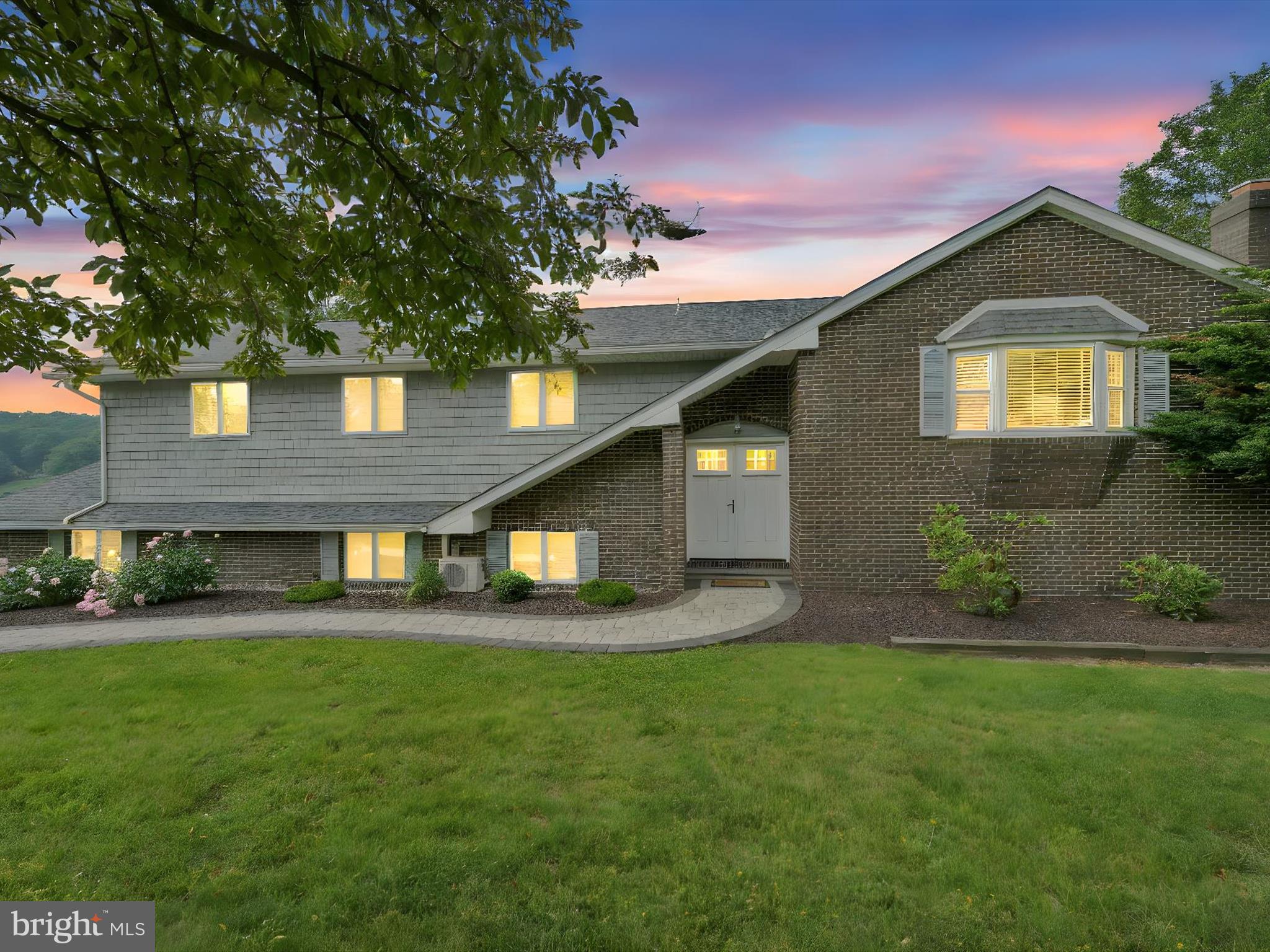 LAKE WYNONAH - Residential