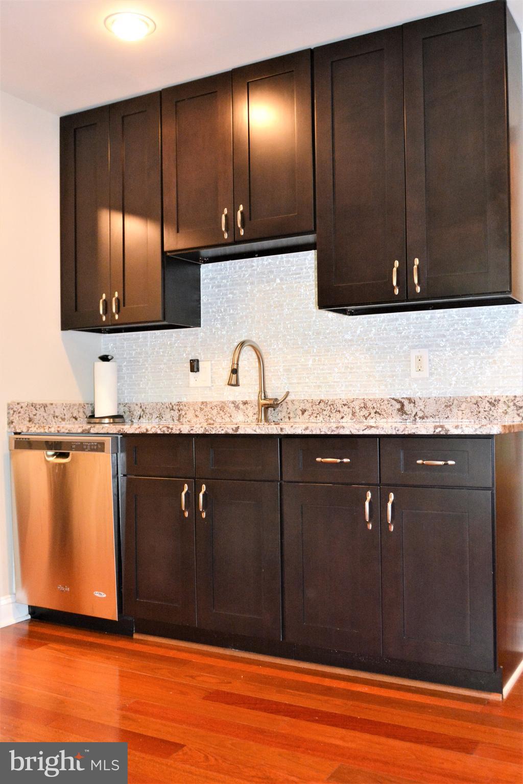 COMSTOCK - Residential Lease