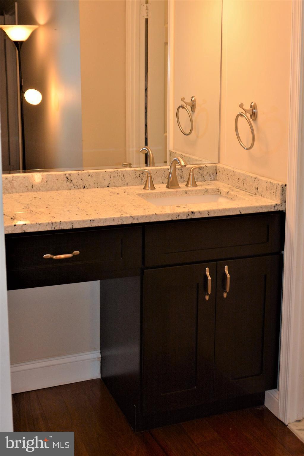 COMSTOCK - Residential Lease