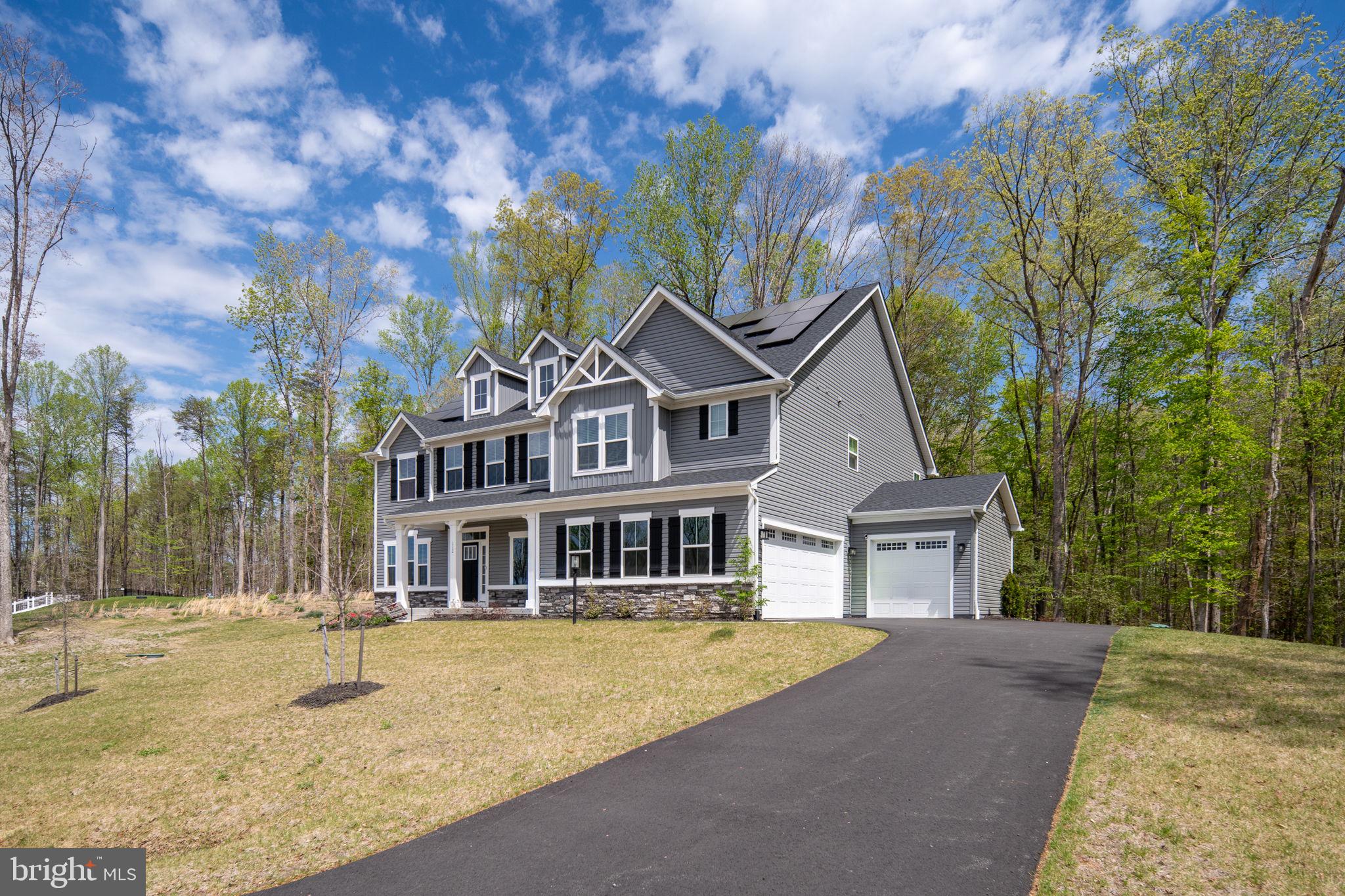 112 LAKE BLUFF COURT