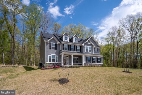 112 LAKE BLUFF COURT FREDERICKSBURG VA 22406