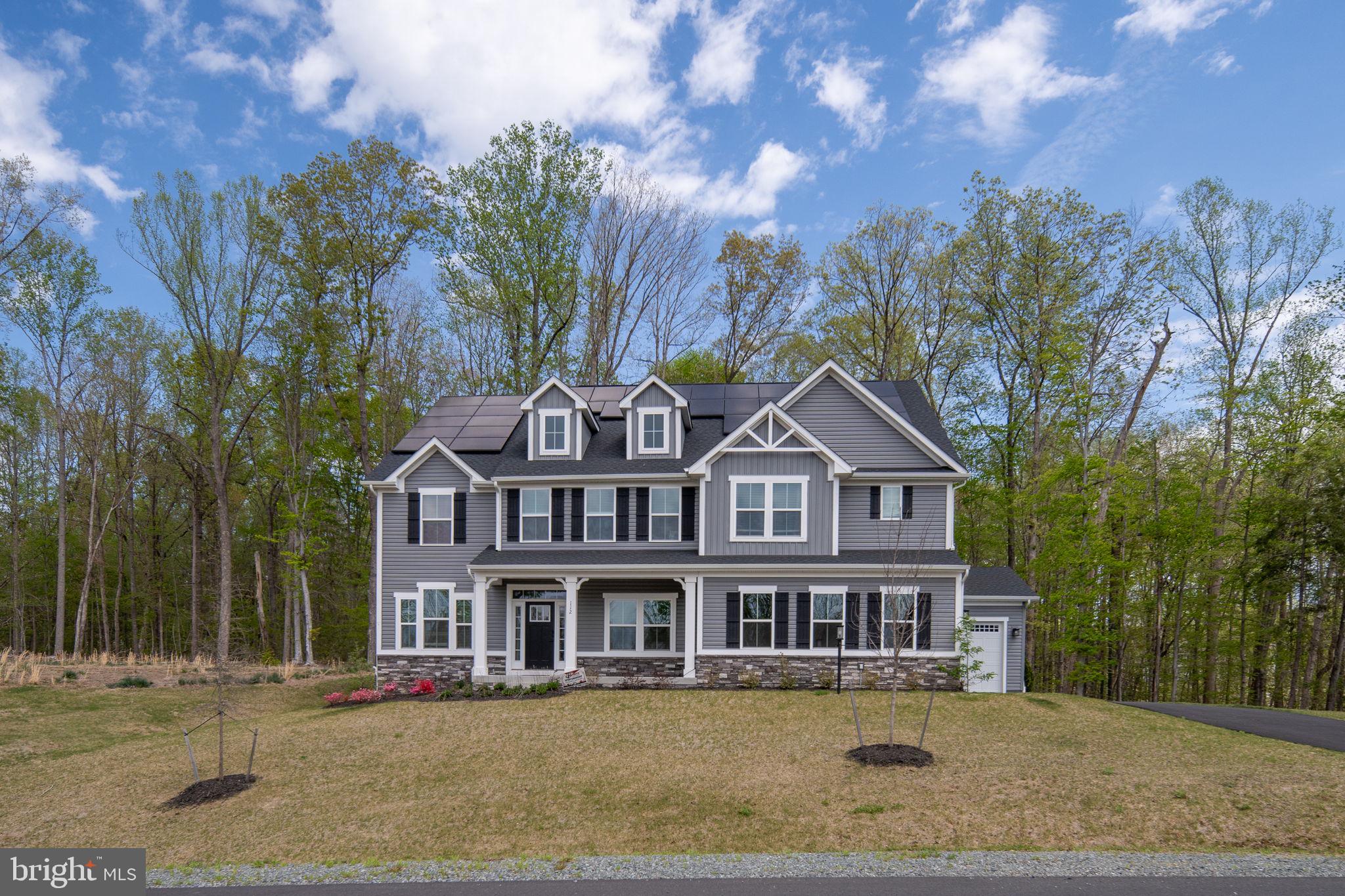 112 LAKE BLUFF COURT