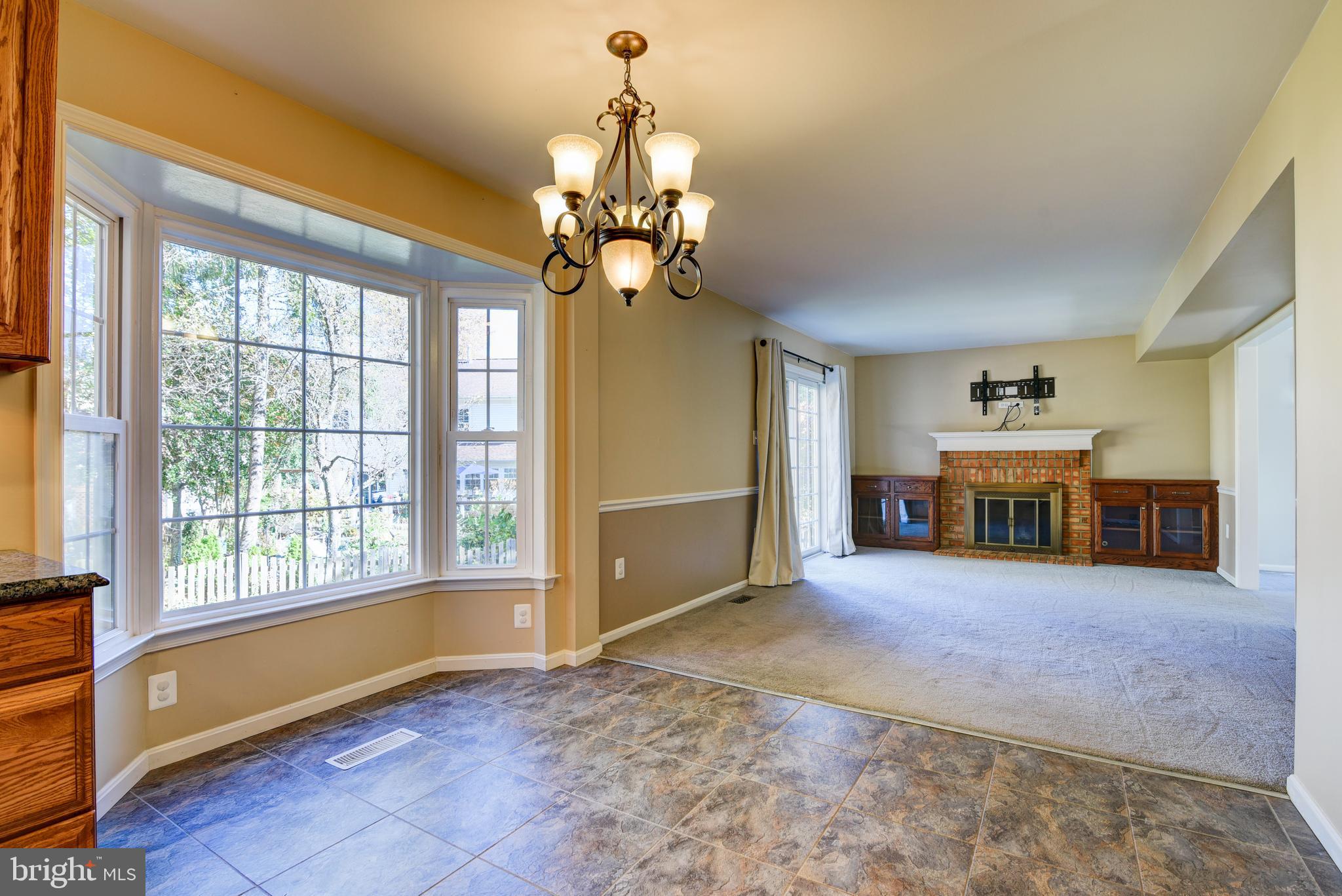 ASHBURN VILLAGE - Residential Lease