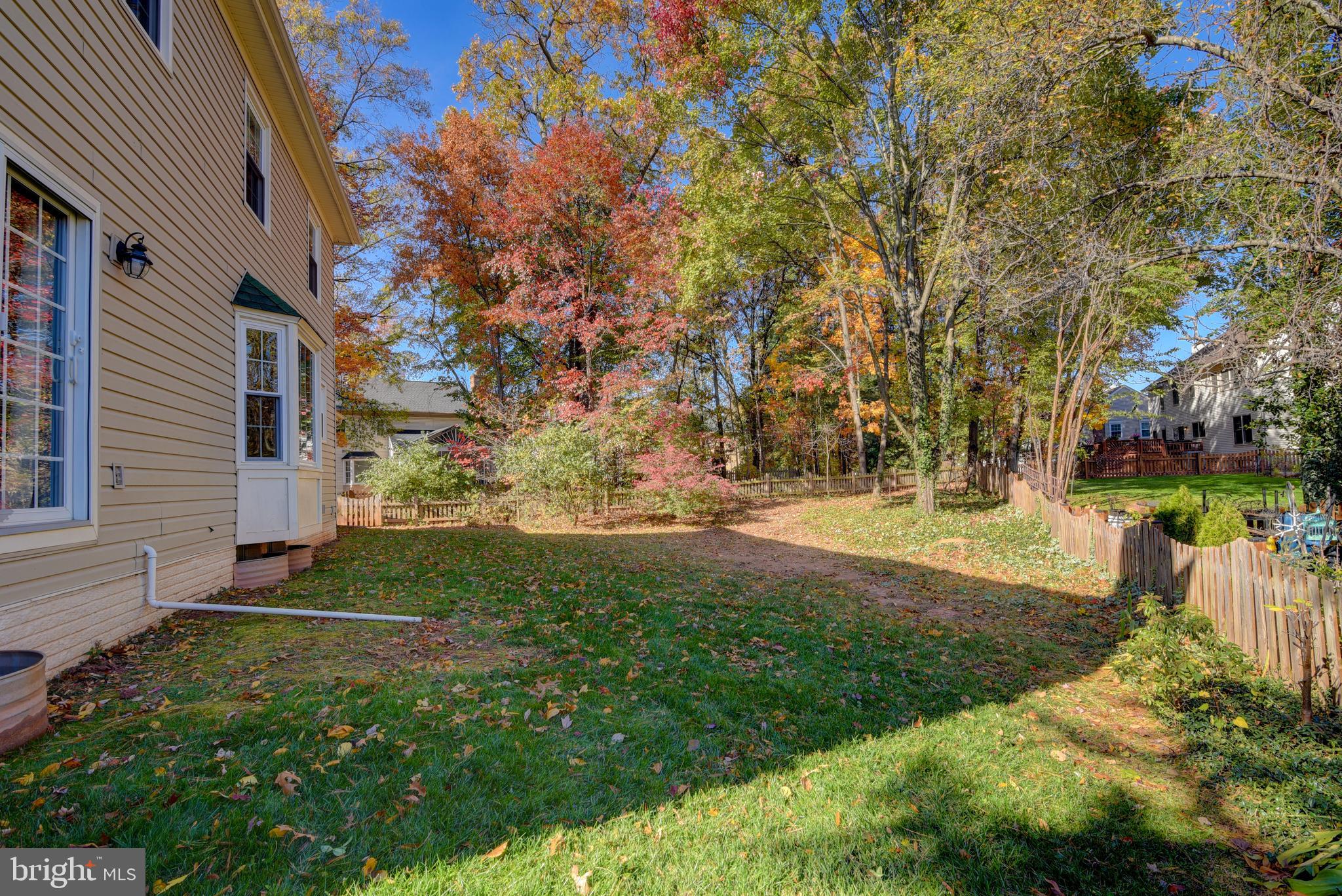 ASHBURN VILLAGE - Residential Lease