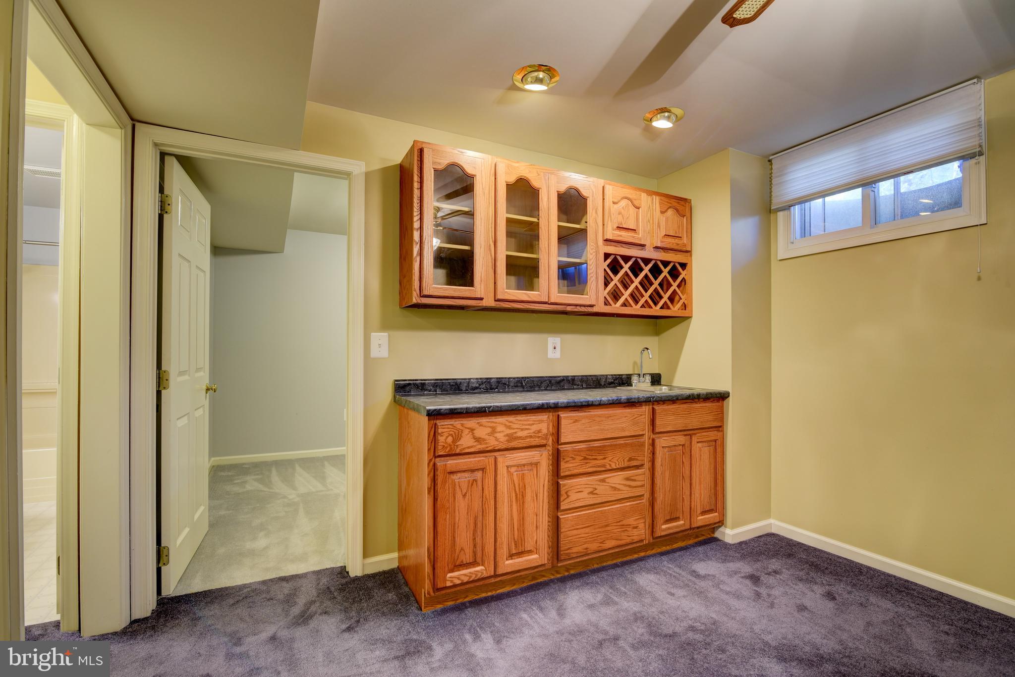 ASHBURN VILLAGE - Residential Lease