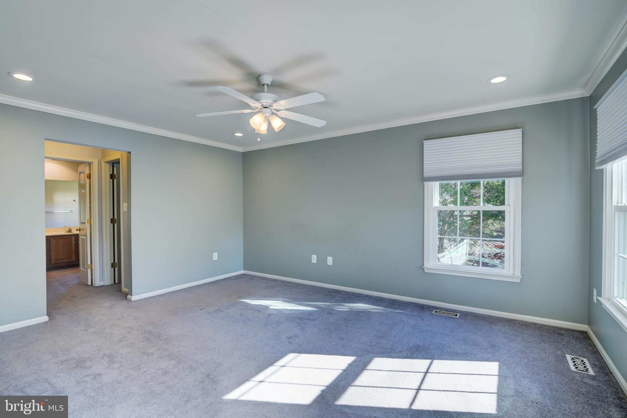 ASHBURN VILLAGE - Residential Lease