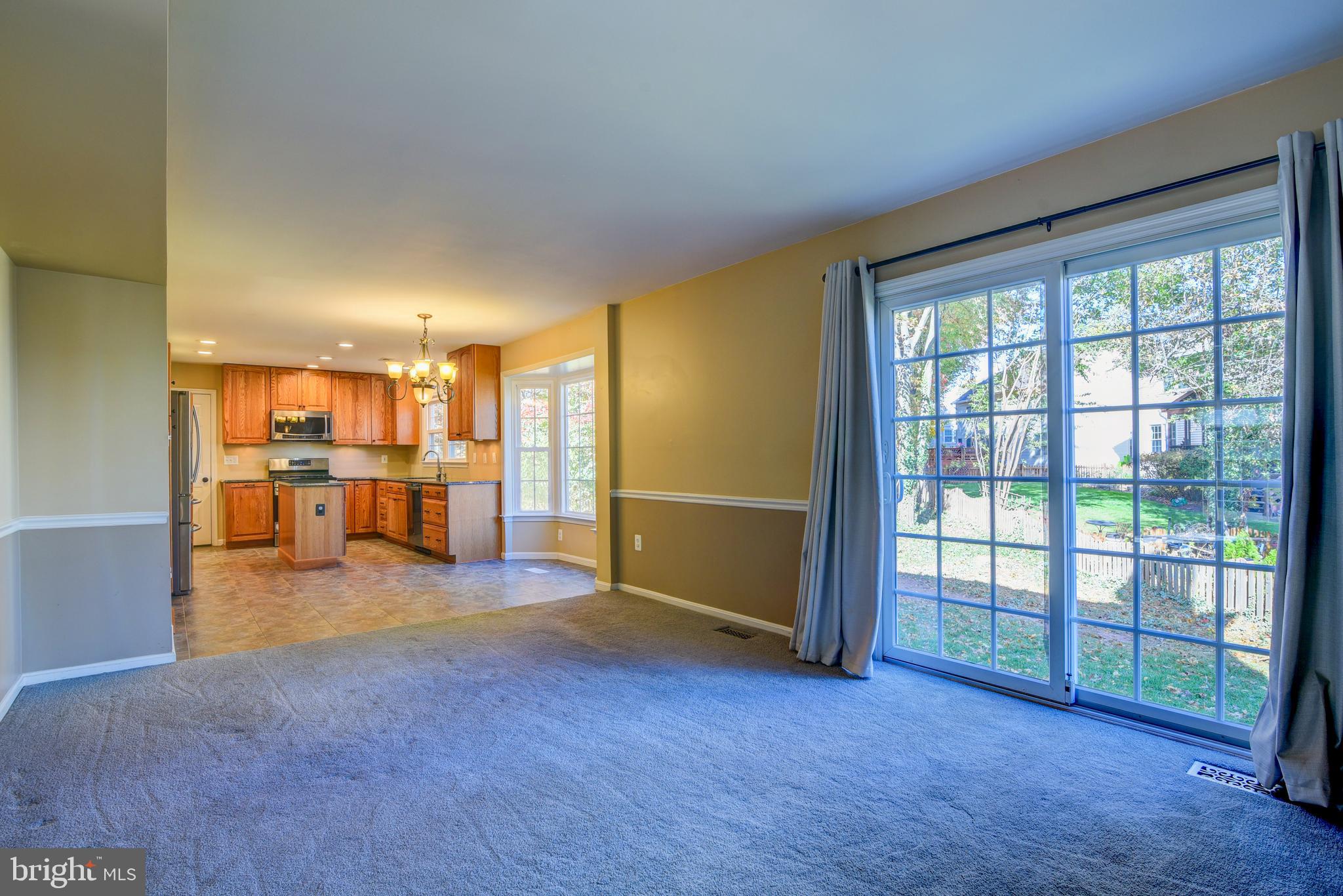 ASHBURN VILLAGE - Residential Lease