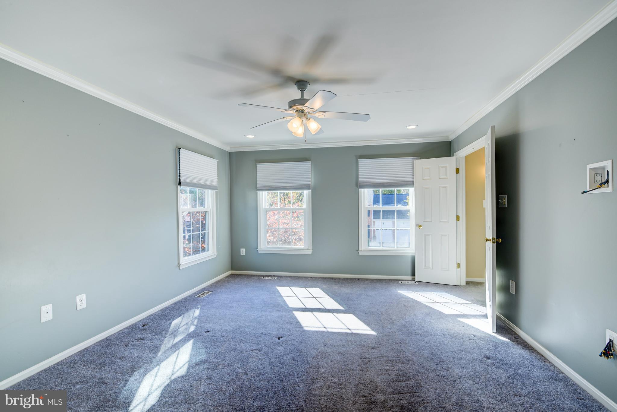 ASHBURN VILLAGE - Residential Lease