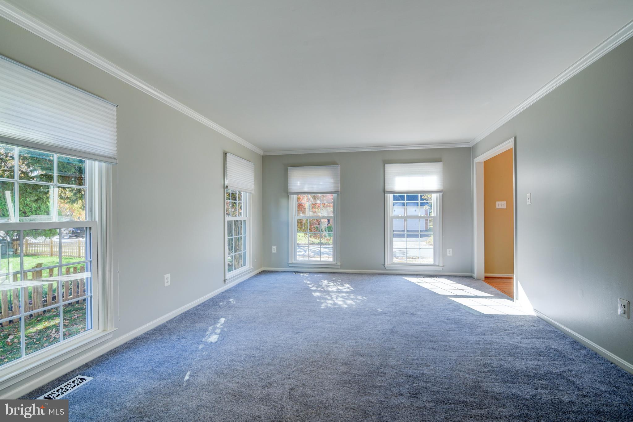 ASHBURN VILLAGE - Residential Lease