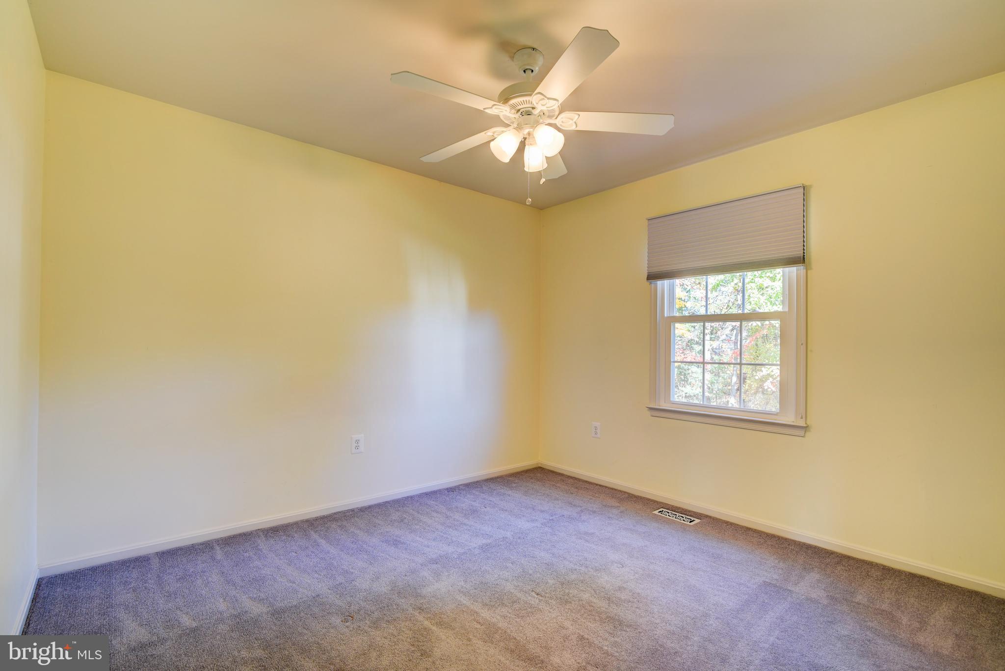 ASHBURN VILLAGE - Residential Lease