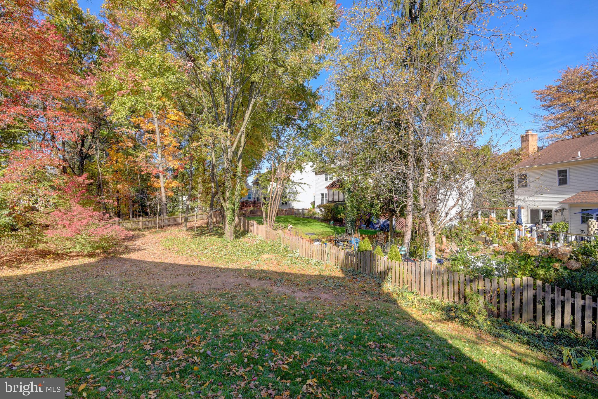 ASHBURN VILLAGE - Residential Lease