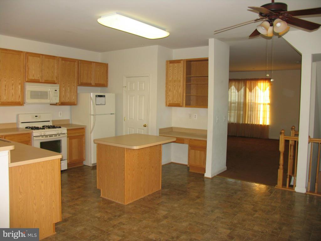 MAZEL - Residential Lease