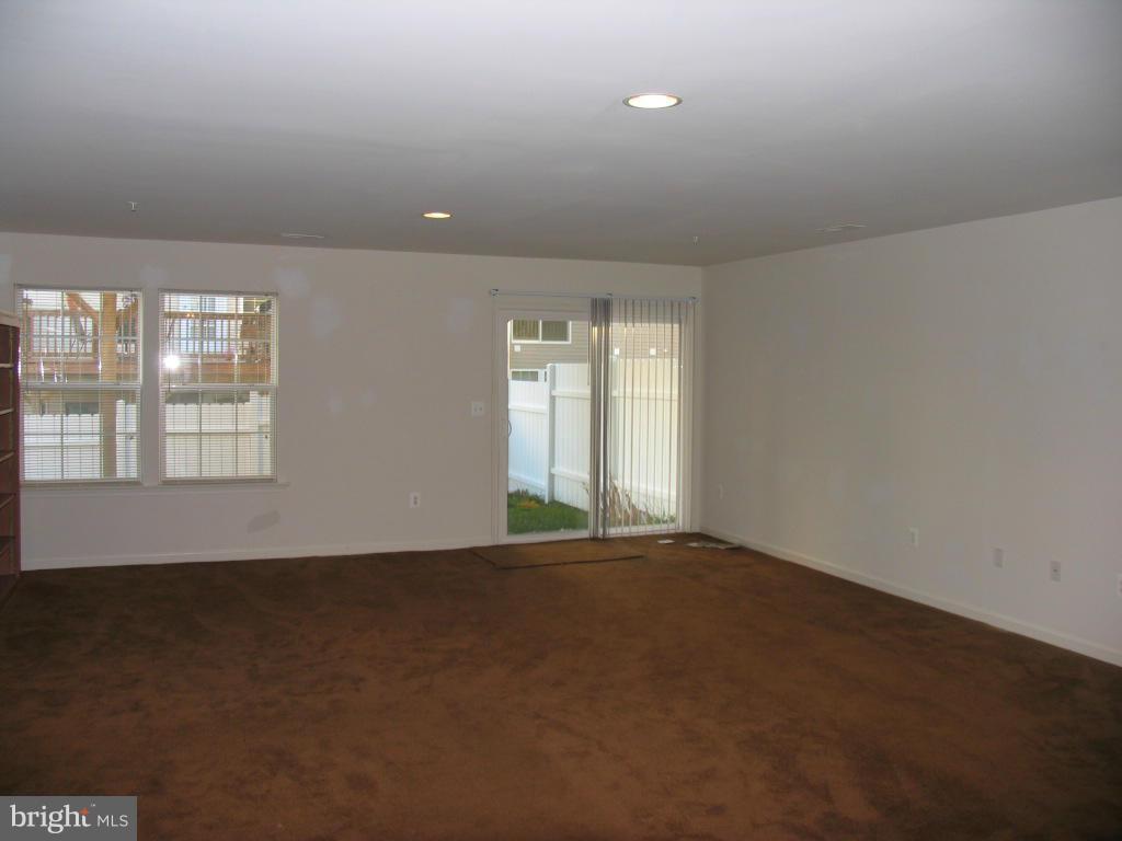 MAZEL - Residential Lease