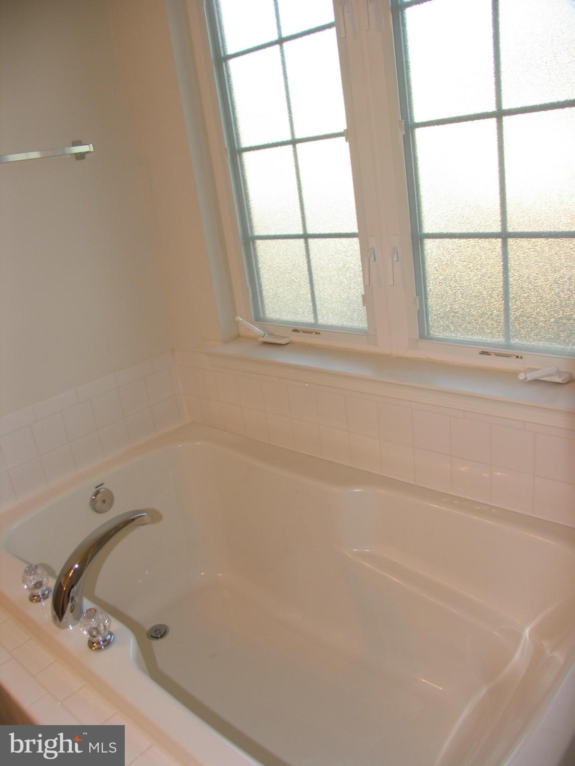 MAZEL - Residential Lease