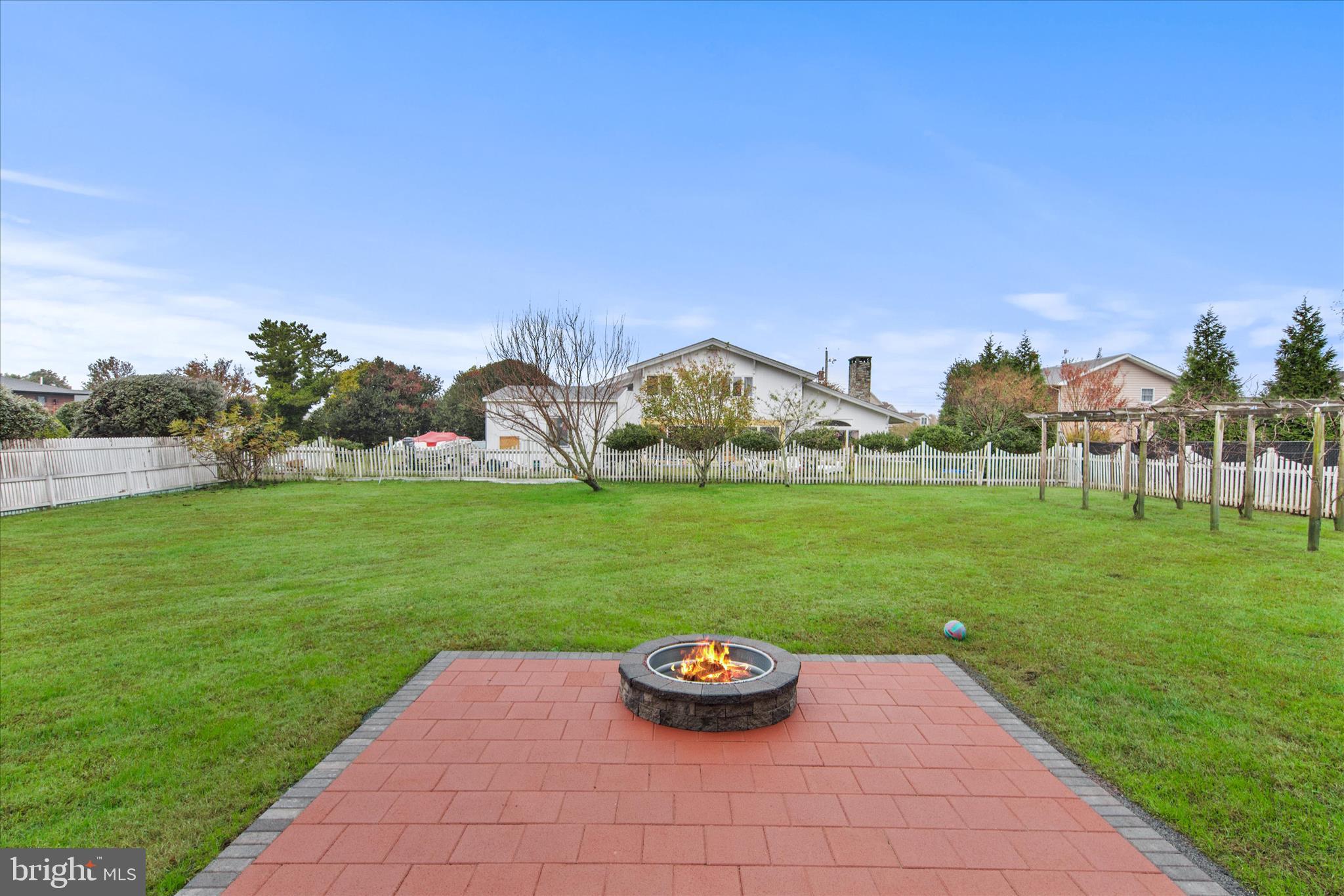 CAPTAINS HILL - Residential