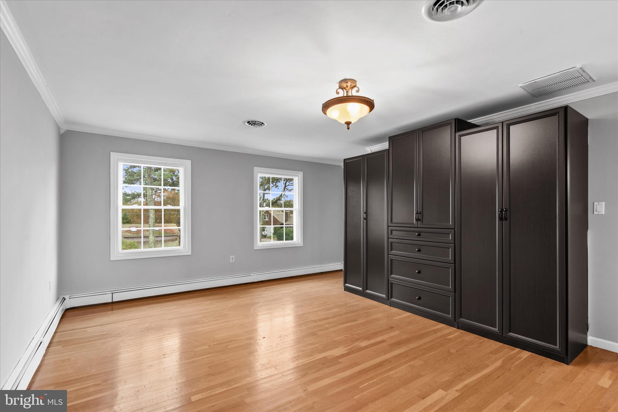 CAPTAINS HILL - Residential