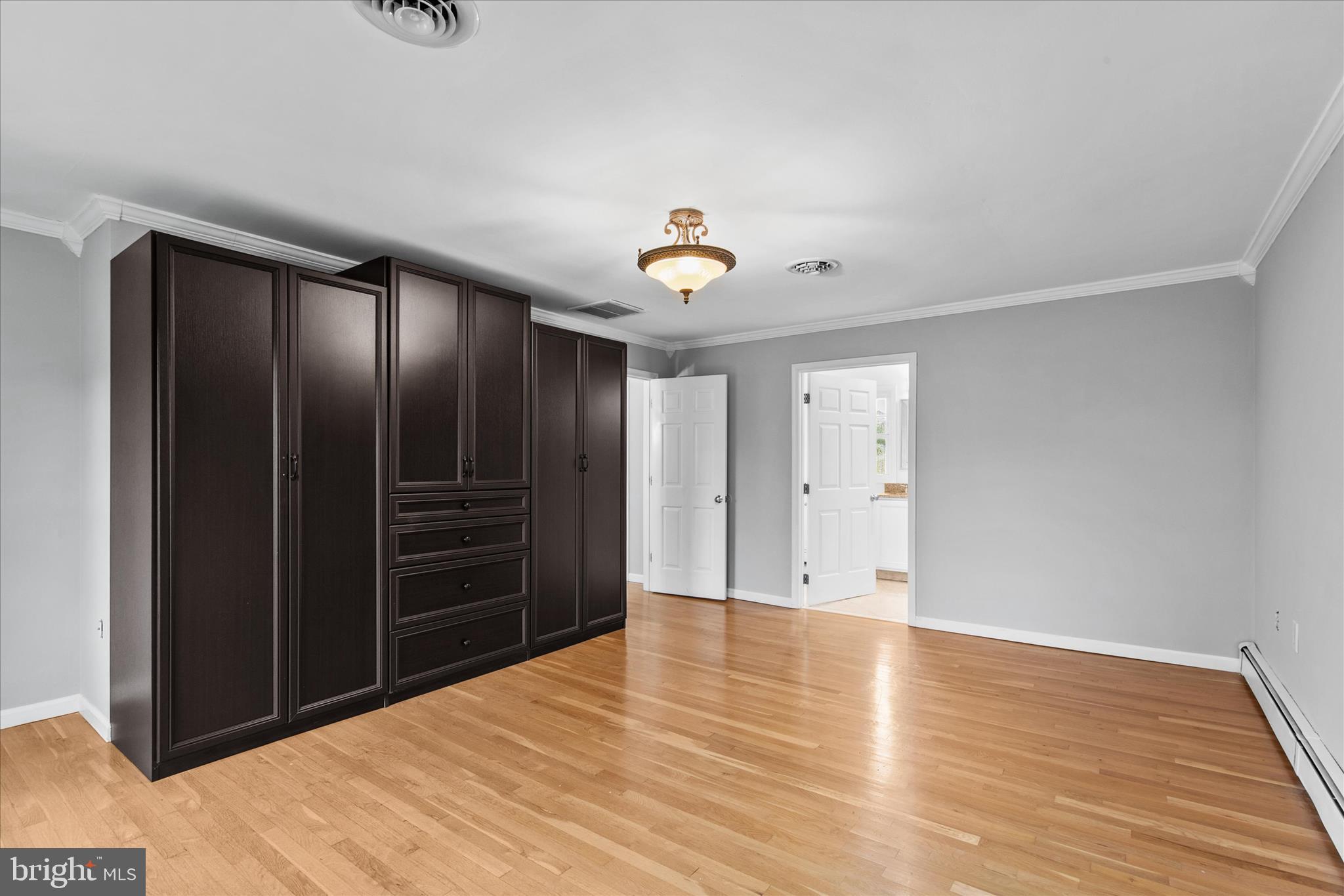 CAPTAINS HILL - Residential