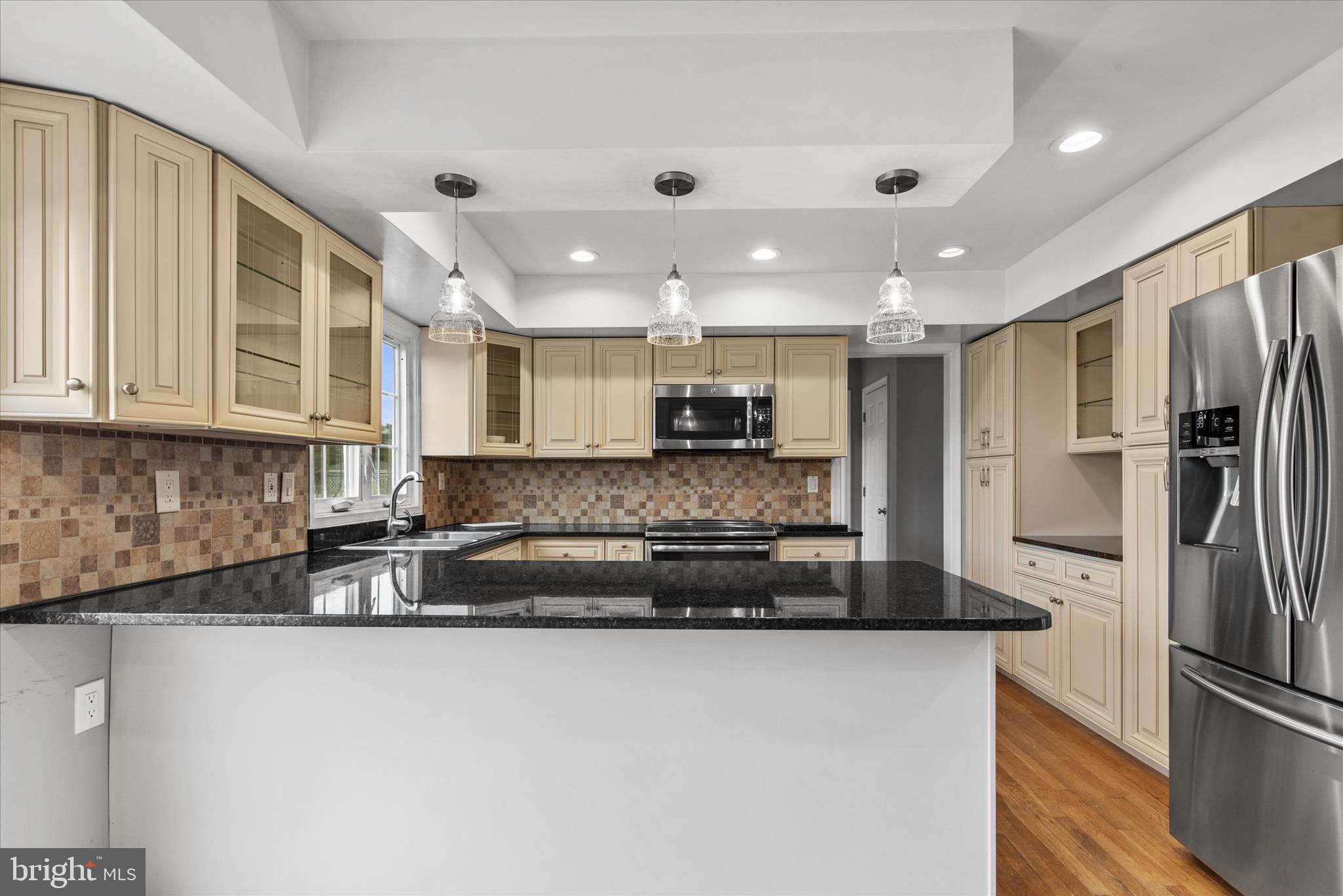 CAPTAINS HILL - Residential