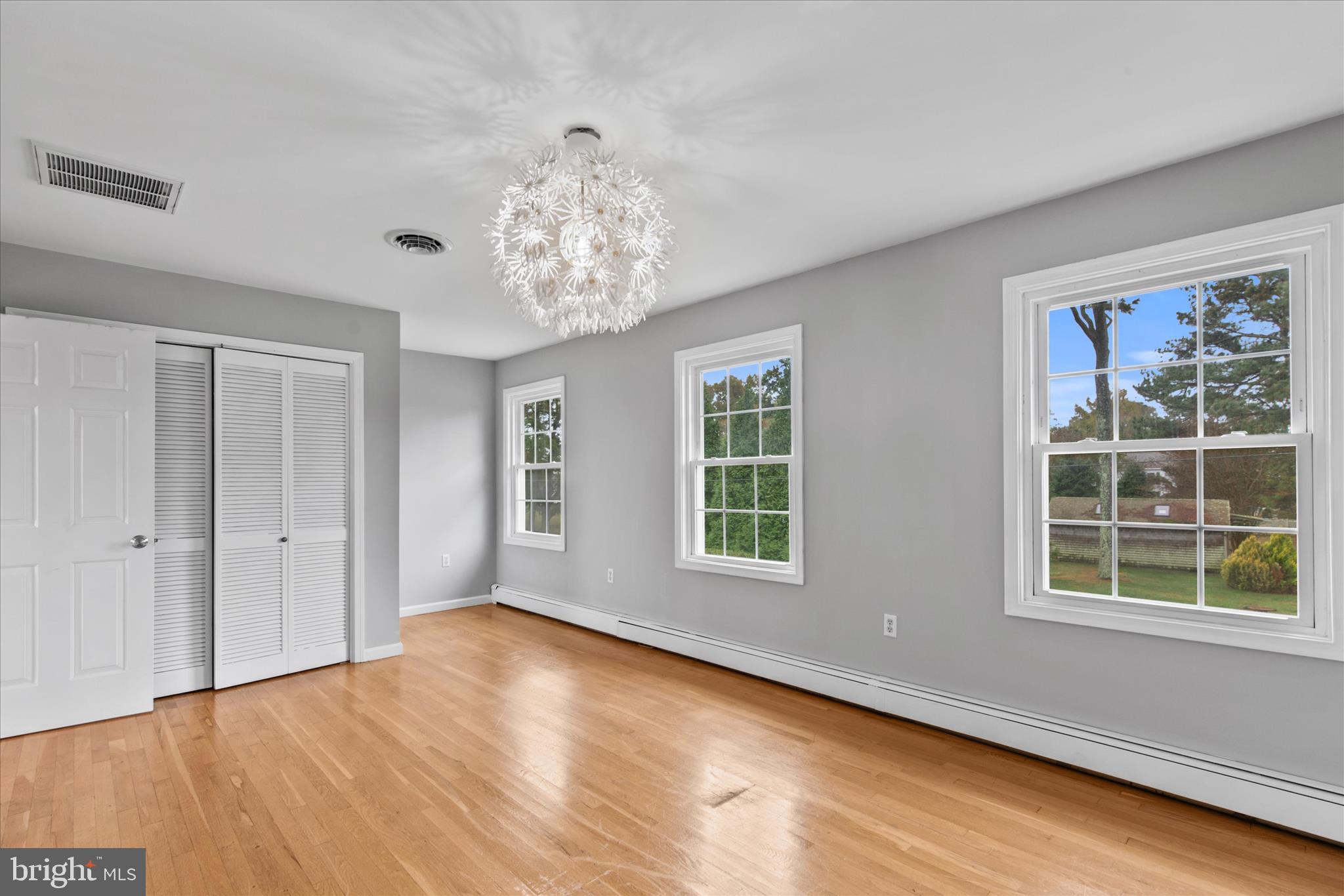 CAPTAINS HILL - Residential