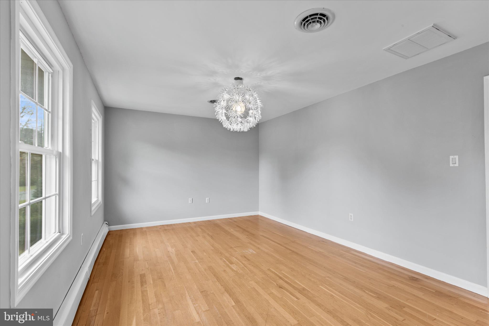 CAPTAINS HILL - Residential