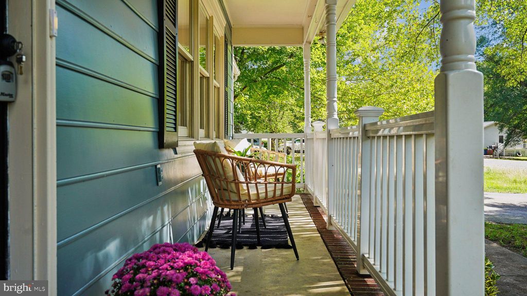 Photo of 612 Casey Place, FREDERICKSBURG, VA 22407 (MLS # VASP2035912)