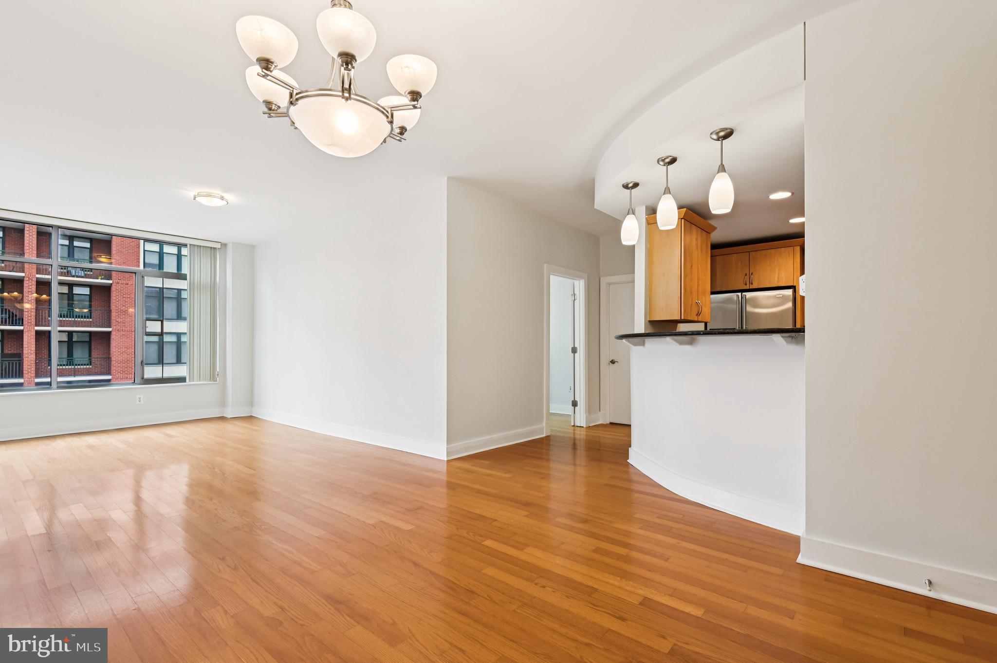 HARBOR EAST - Residential