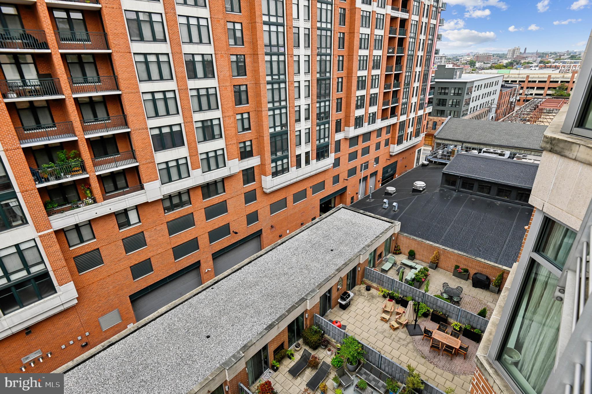 HARBOR EAST - Residential