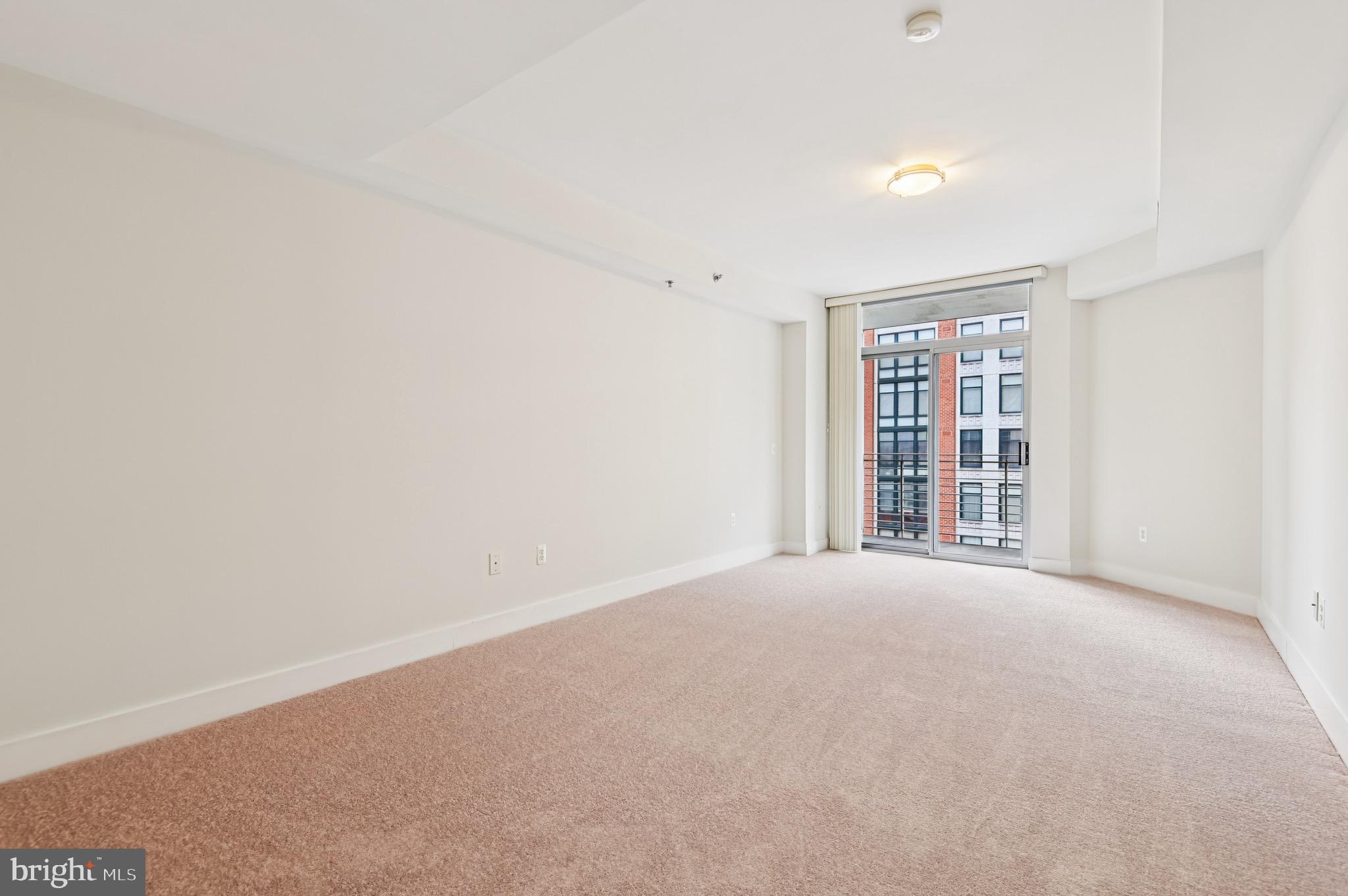 HARBOR EAST - Residential