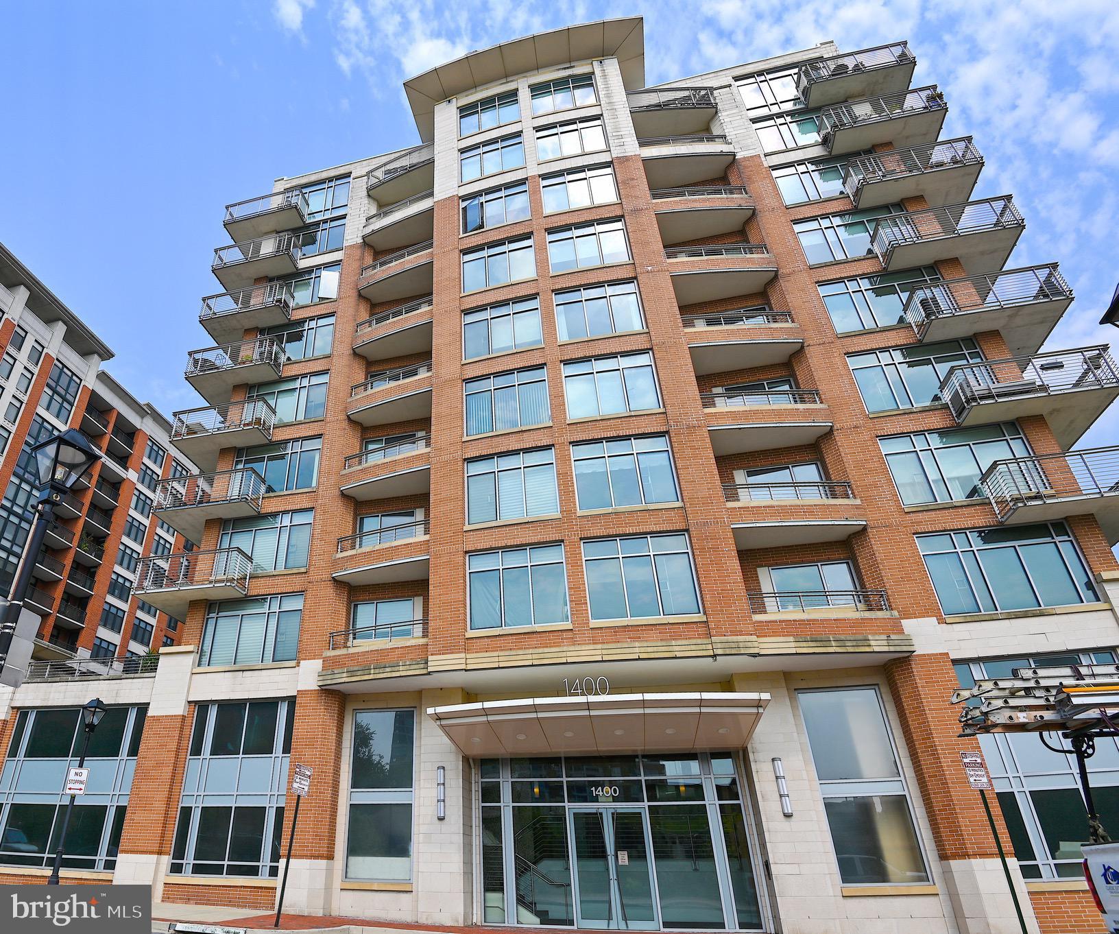 HARBOR EAST - Residential