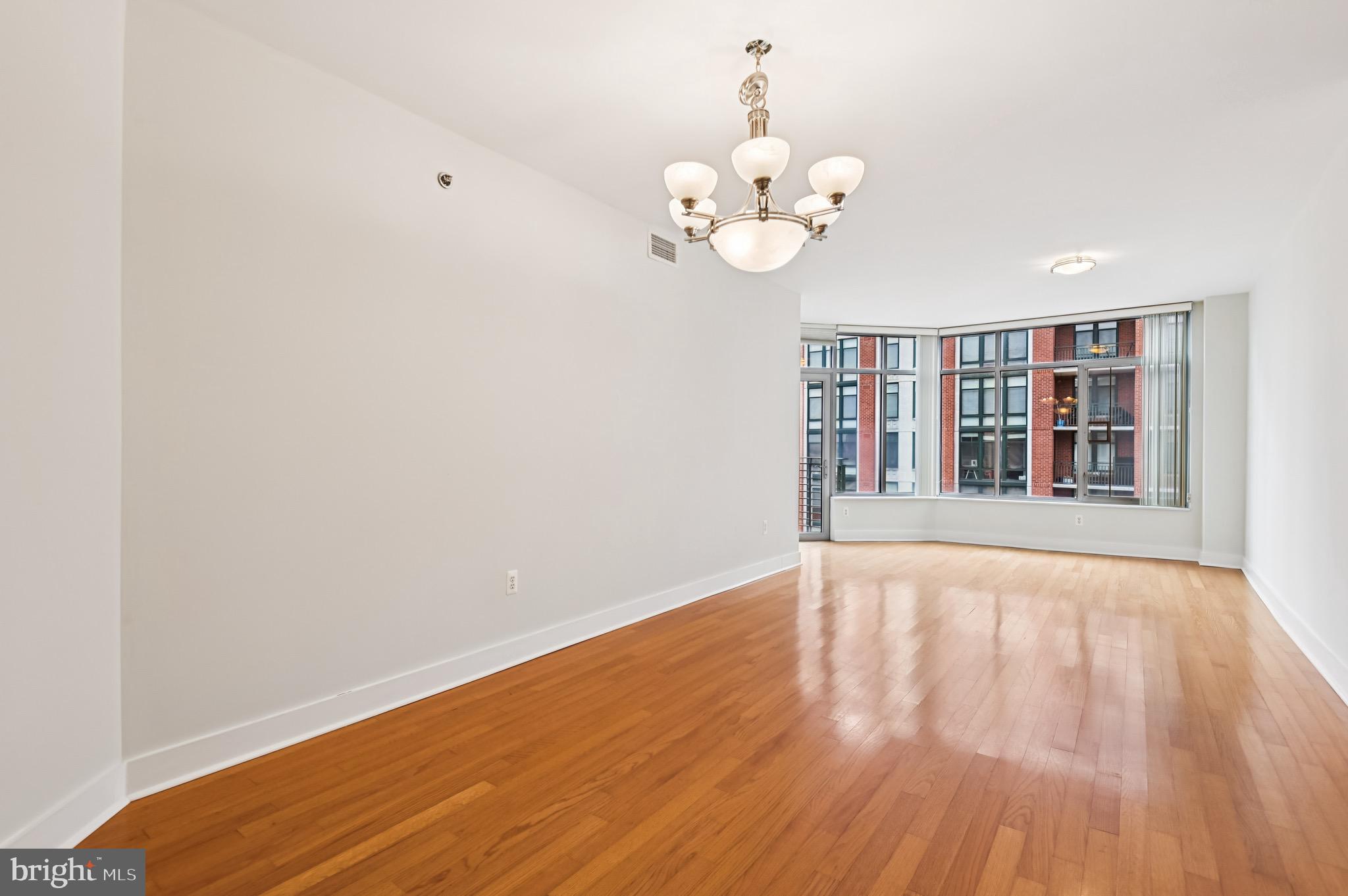 HARBOR EAST - Residential