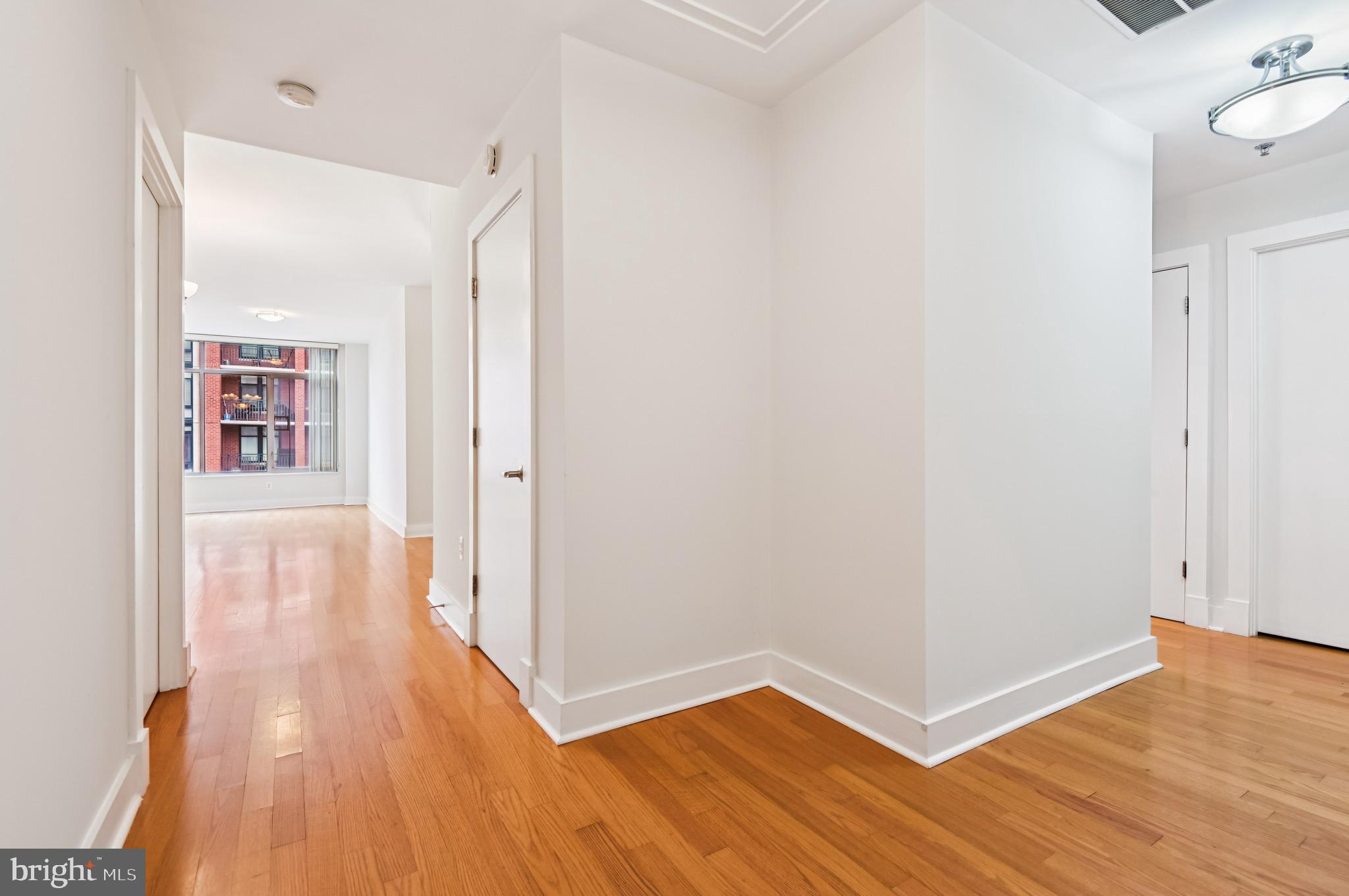 HARBOR EAST - Residential