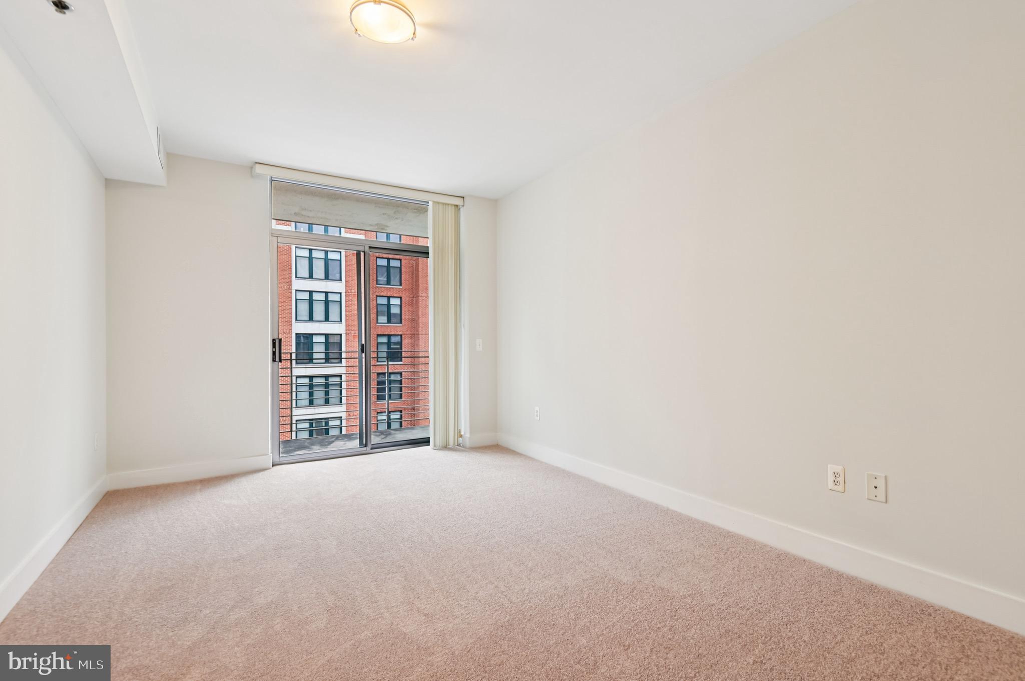 HARBOR EAST - Residential