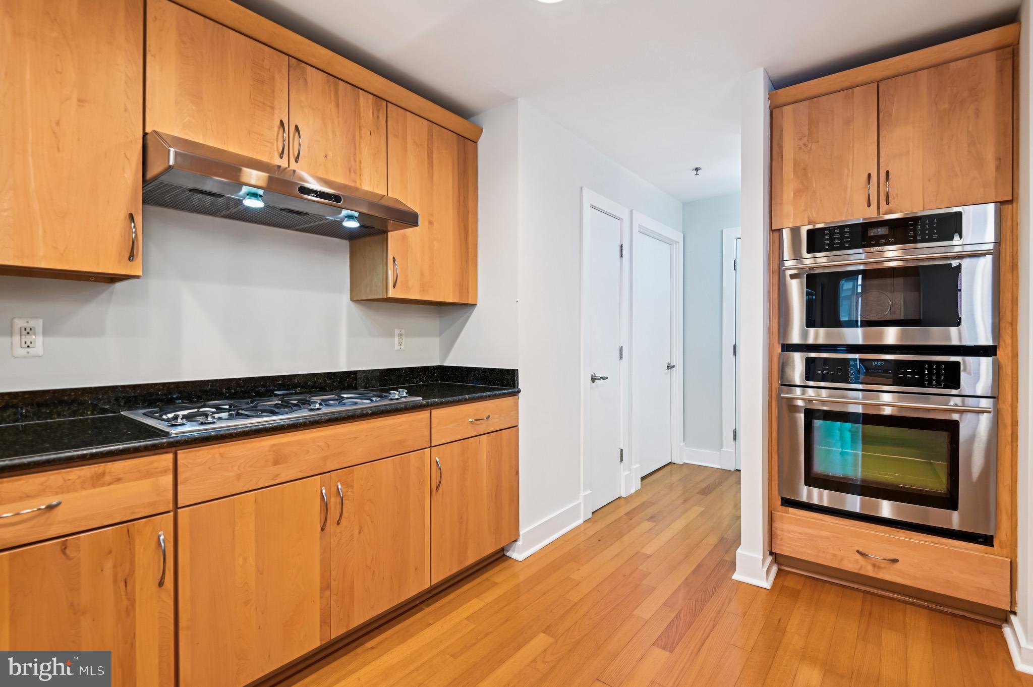 HARBOR EAST - Residential