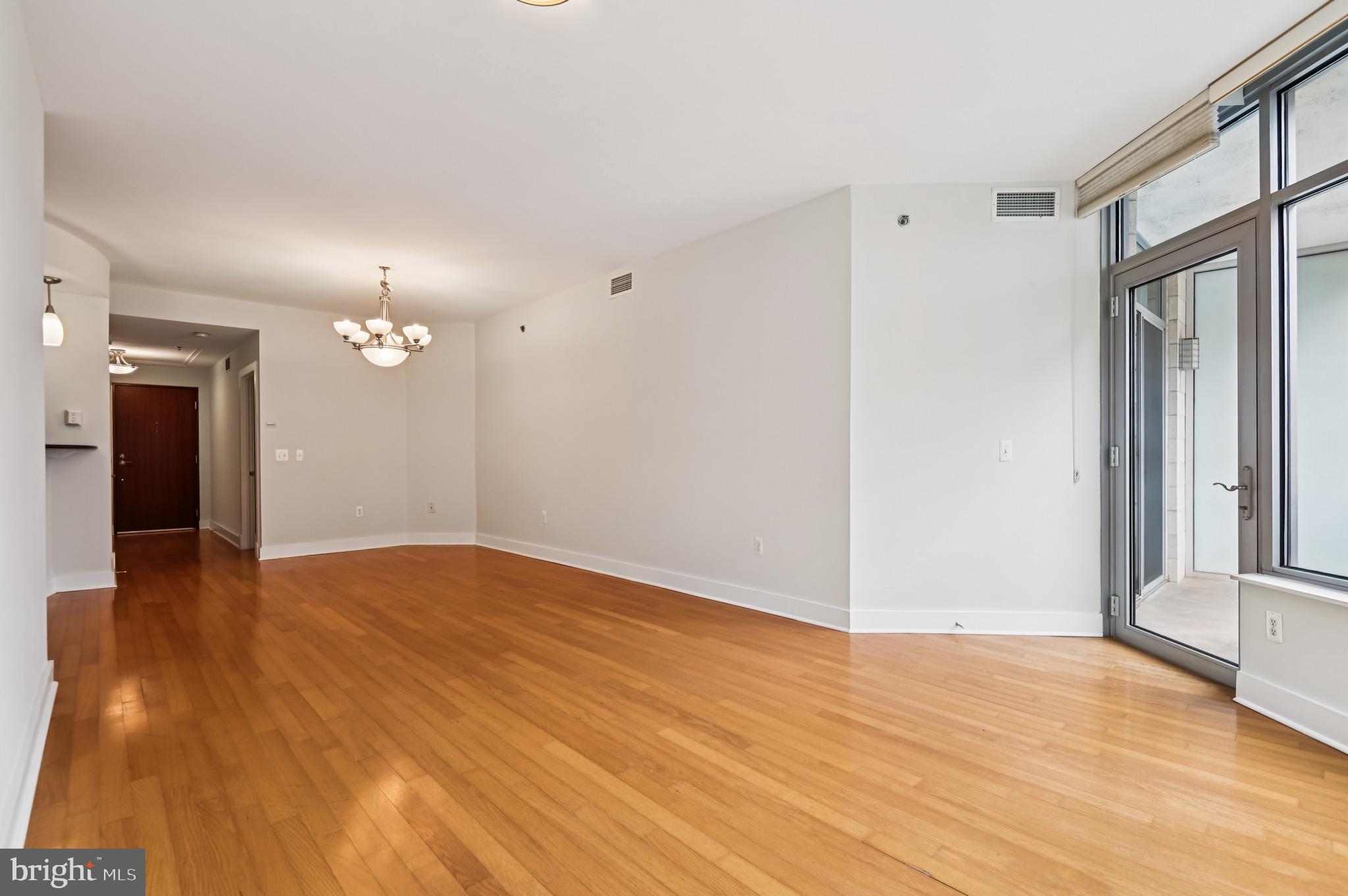 HARBOR EAST - Residential