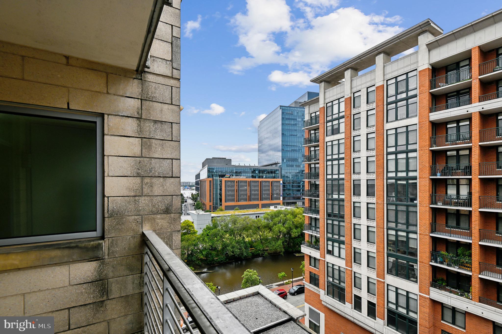 HARBOR EAST - Residential