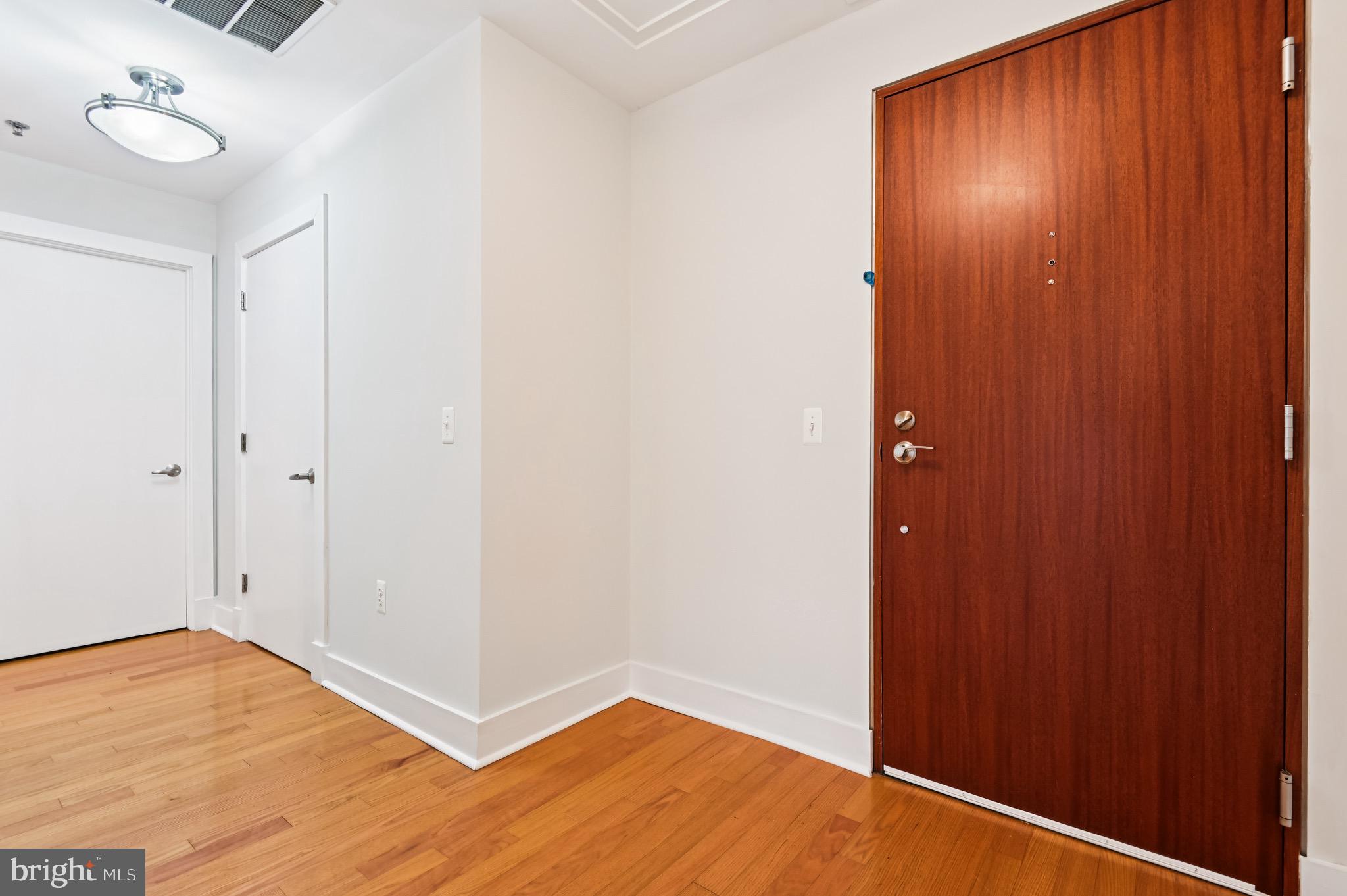 HARBOR EAST - Residential