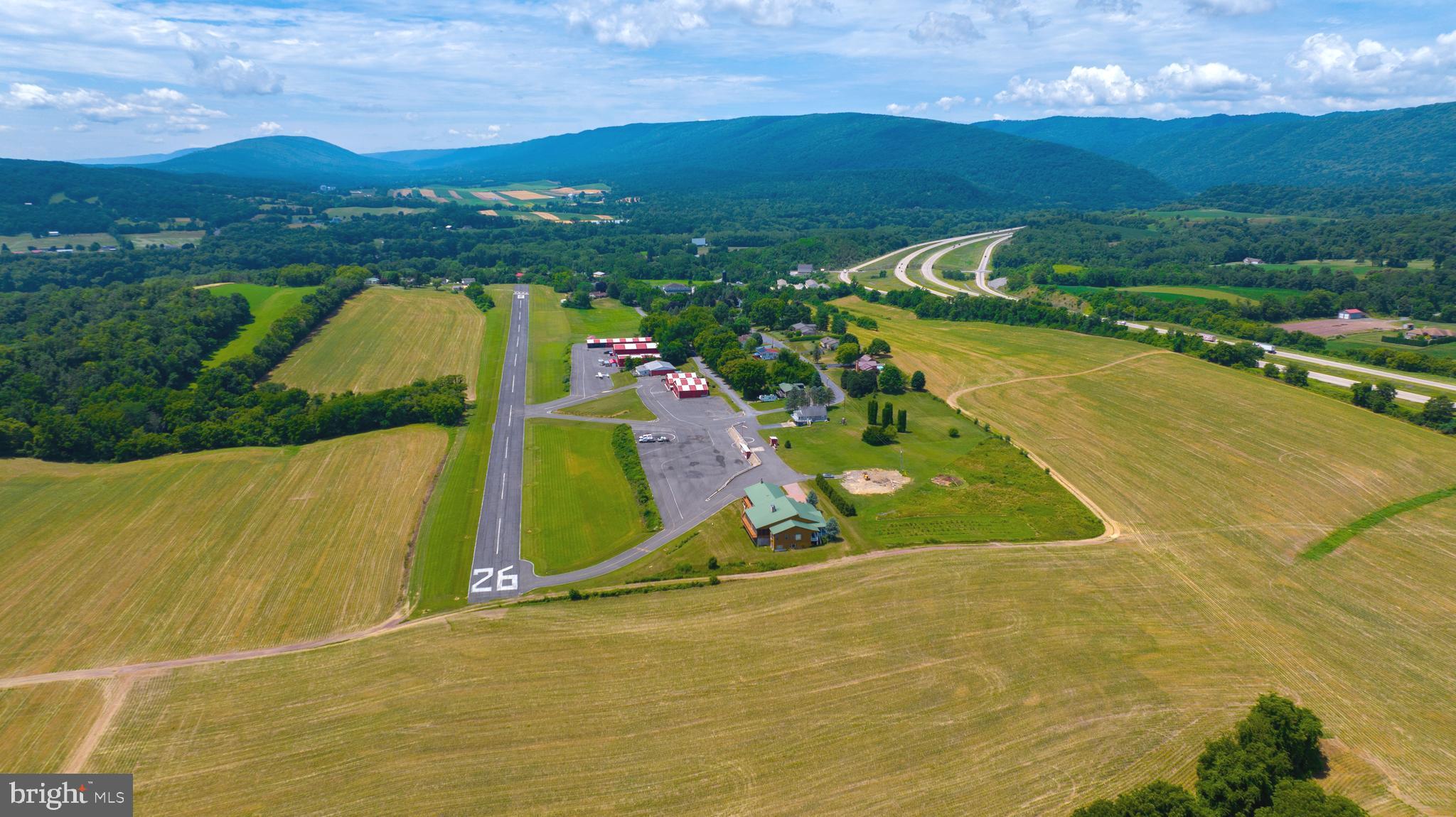 600, 650, 656 AIRPORT DRIVE