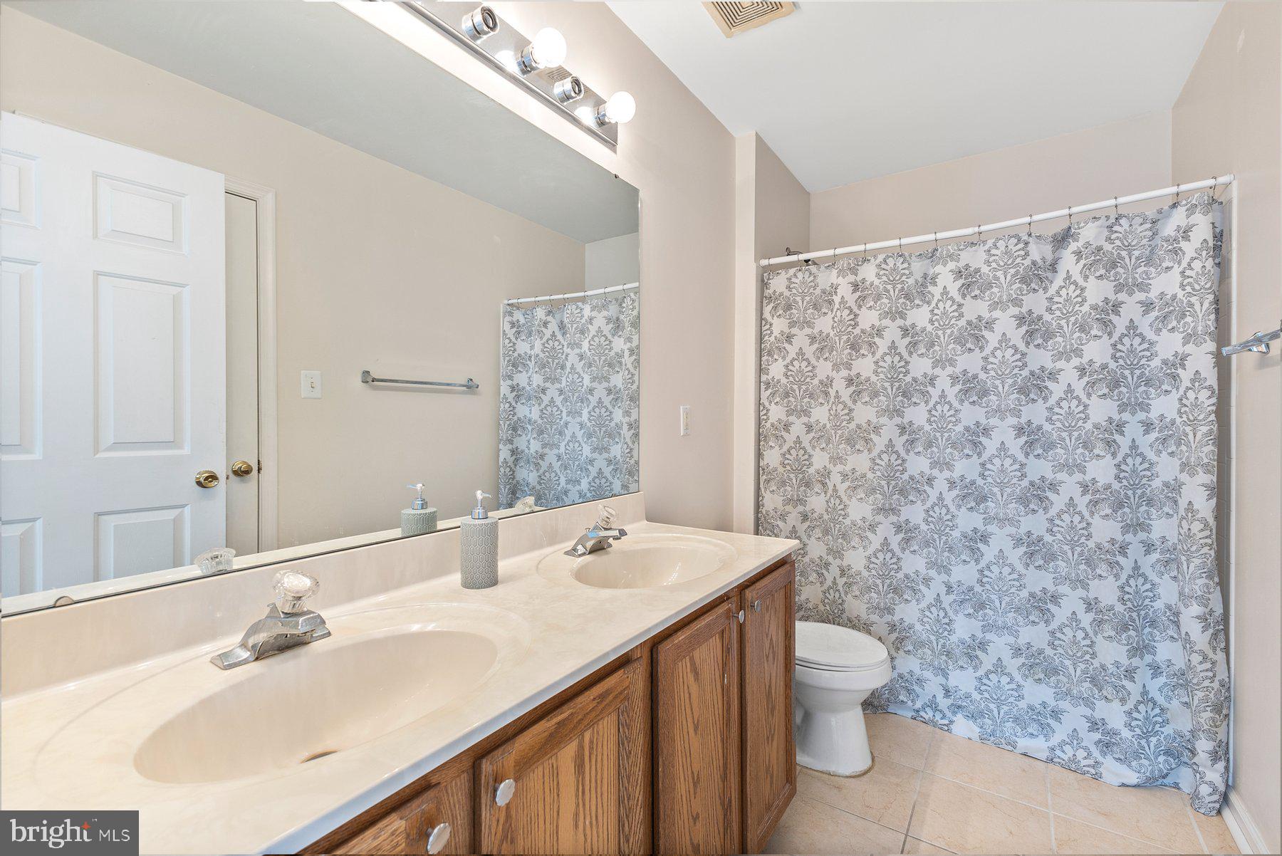 SIMMONS ACRES PLAT 14 - Residential