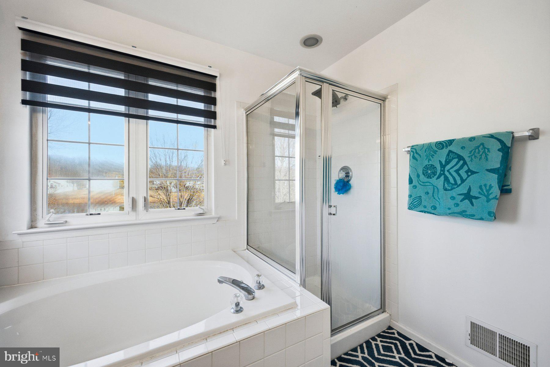 SIMMONS ACRES PLAT 14 - Residential