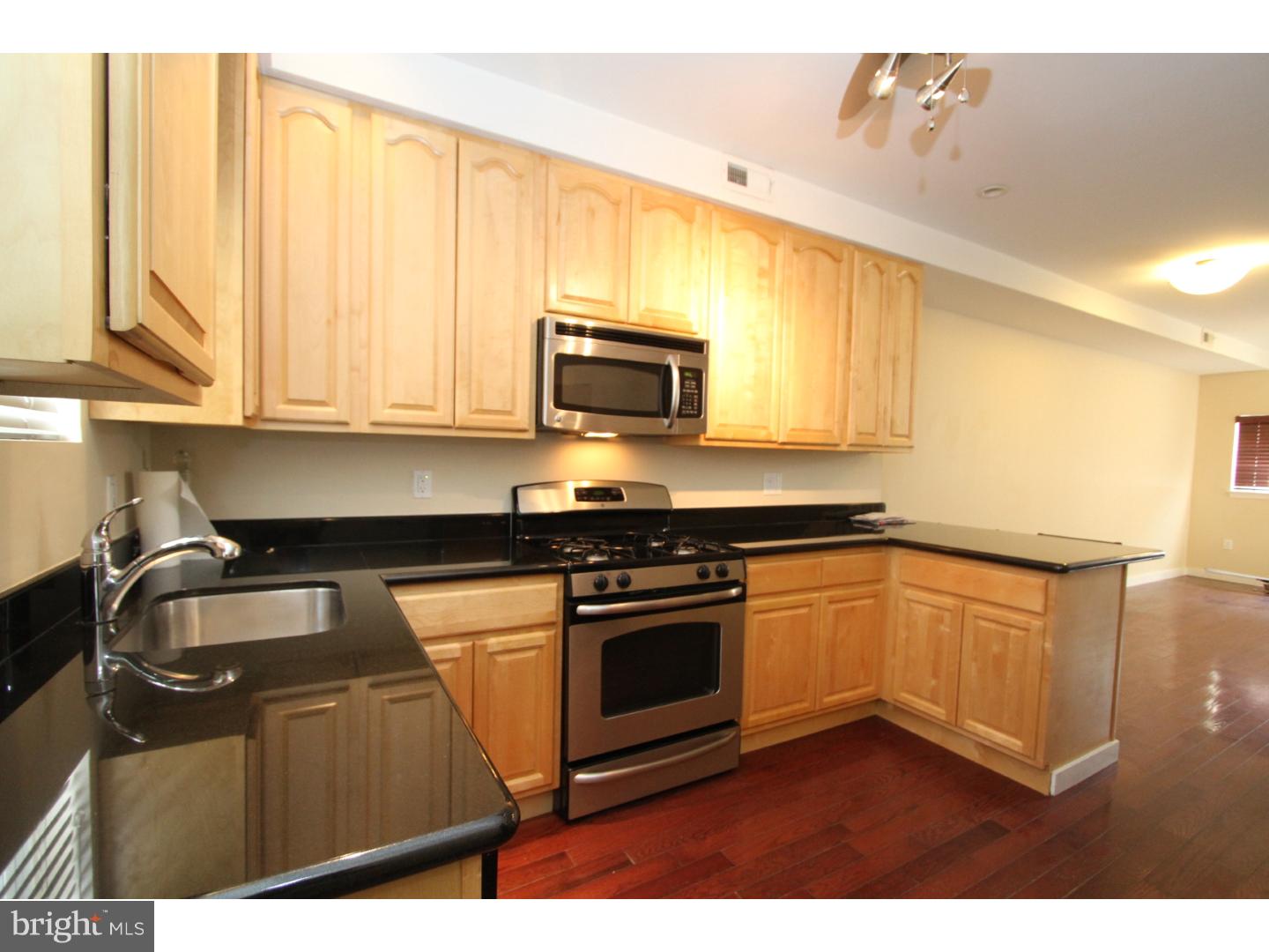 PORT RICHMOND - Residential