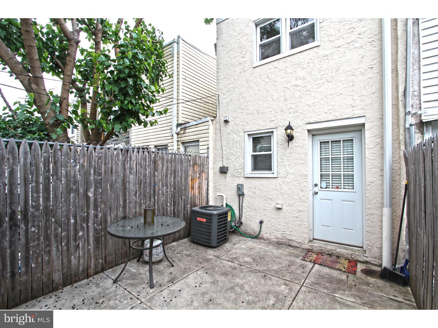 PORT RICHMOND - Residential