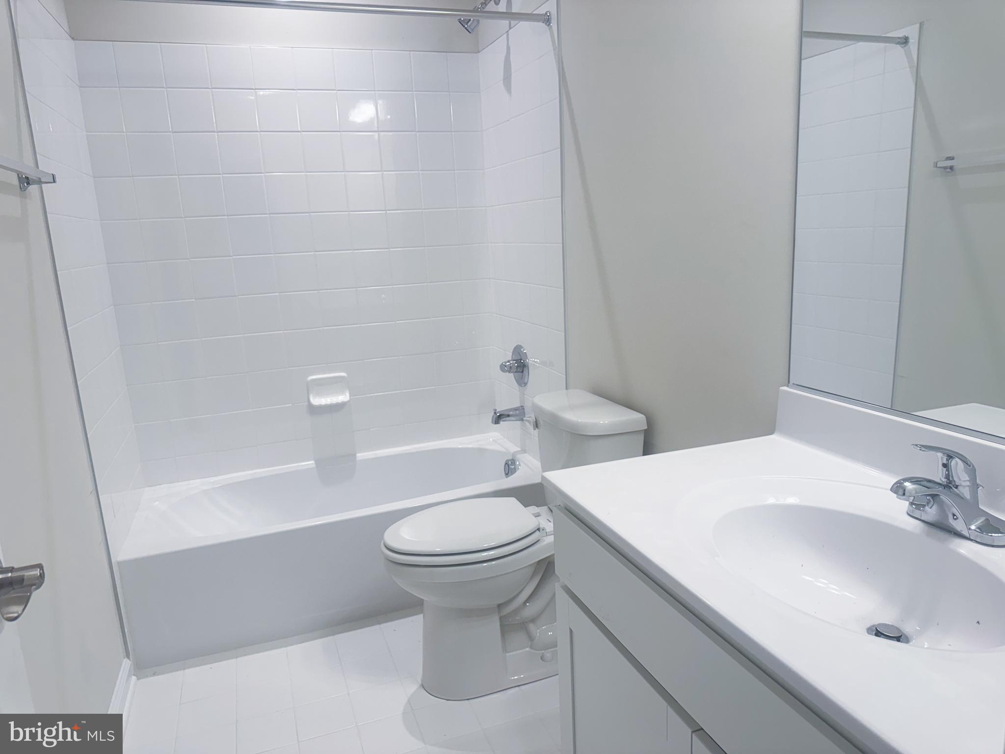 HIATT POINTE AT SNOWDEN BRIDGE - Residential