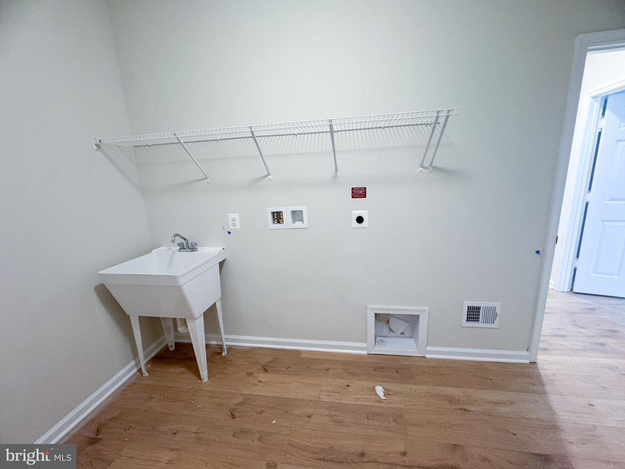 HIATT POINTE AT SNOWDEN BRIDGE - Residential