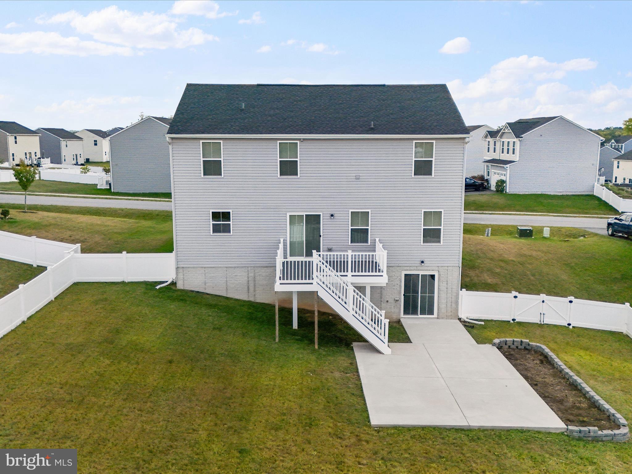 CARDINAL POINTE - Residential