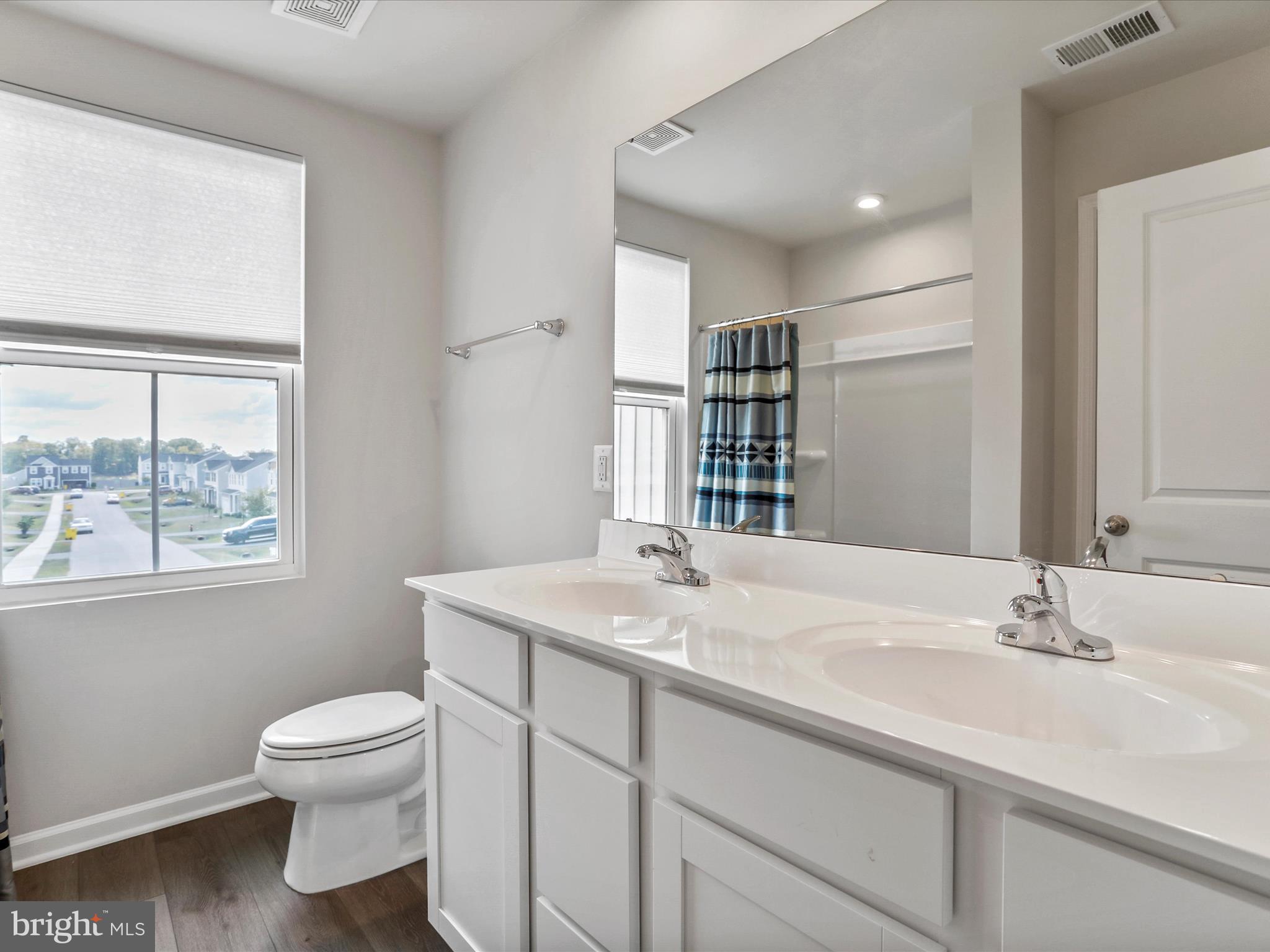 CARDINAL POINTE - Residential