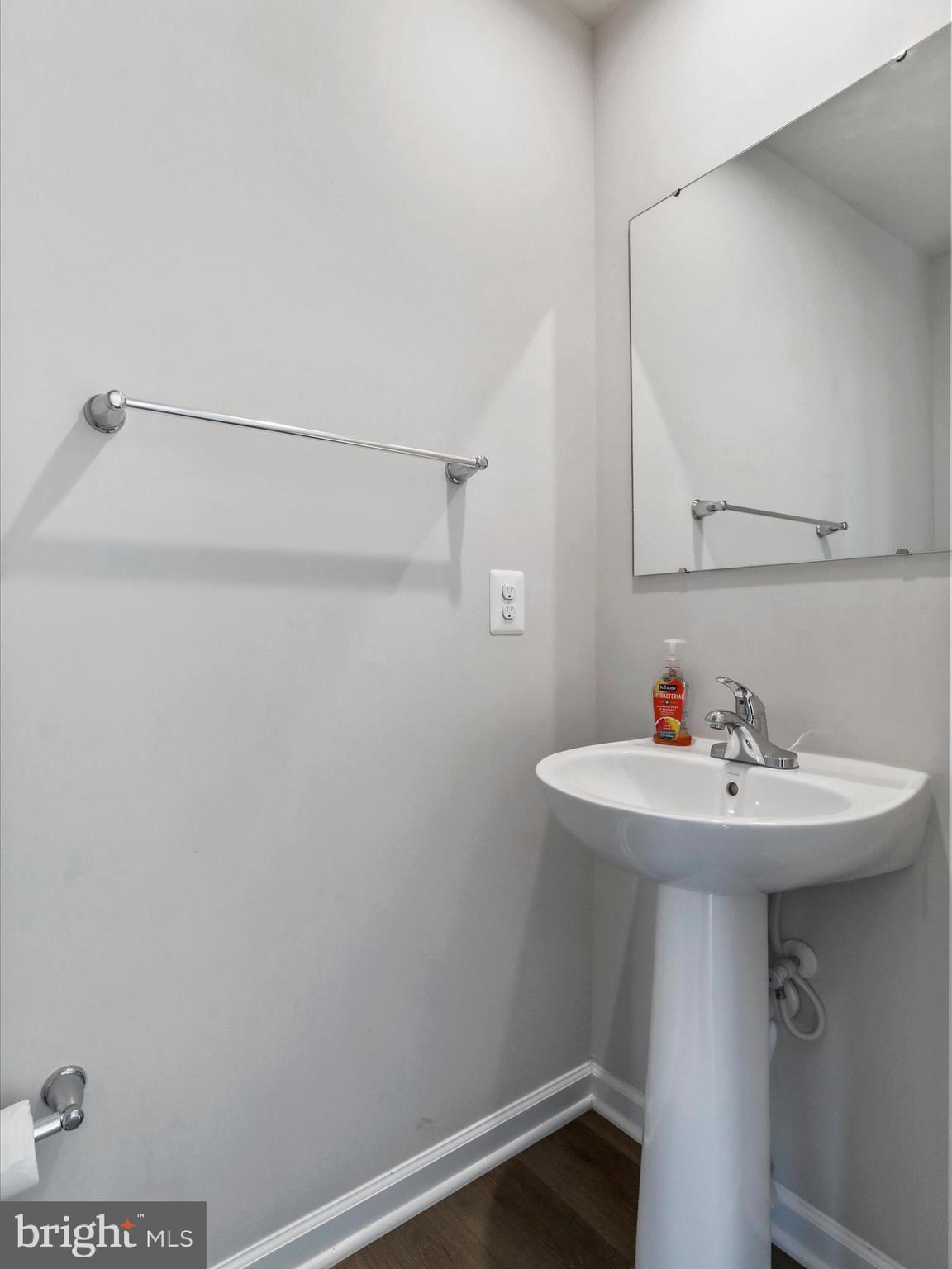 CARDINAL POINTE - Residential