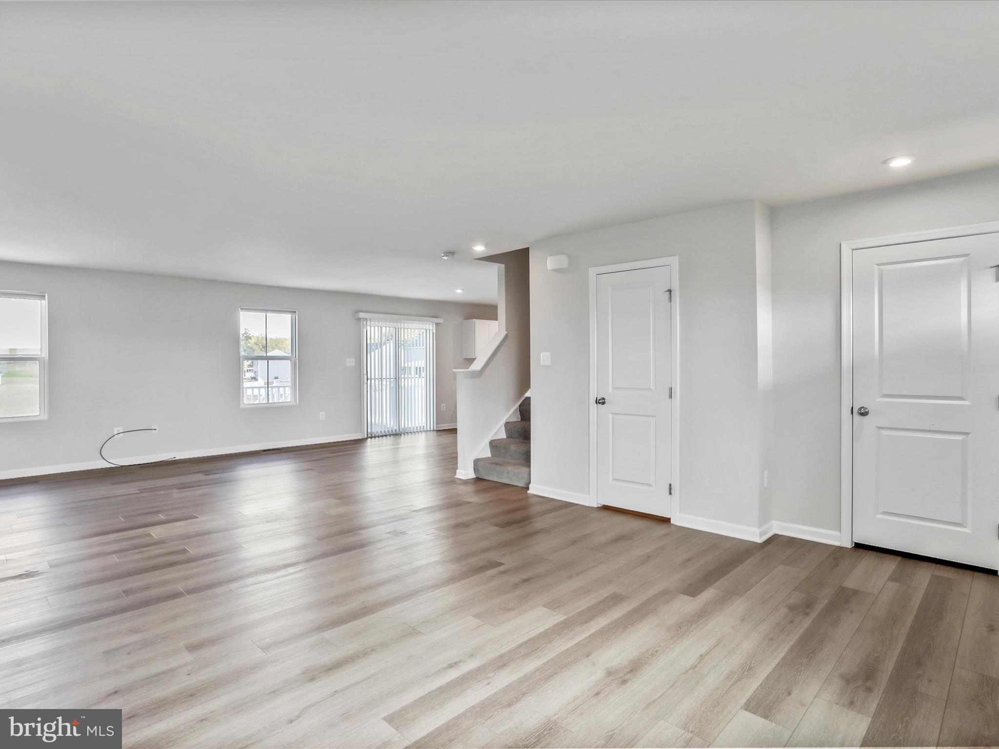 CARDINAL POINTE - Residential