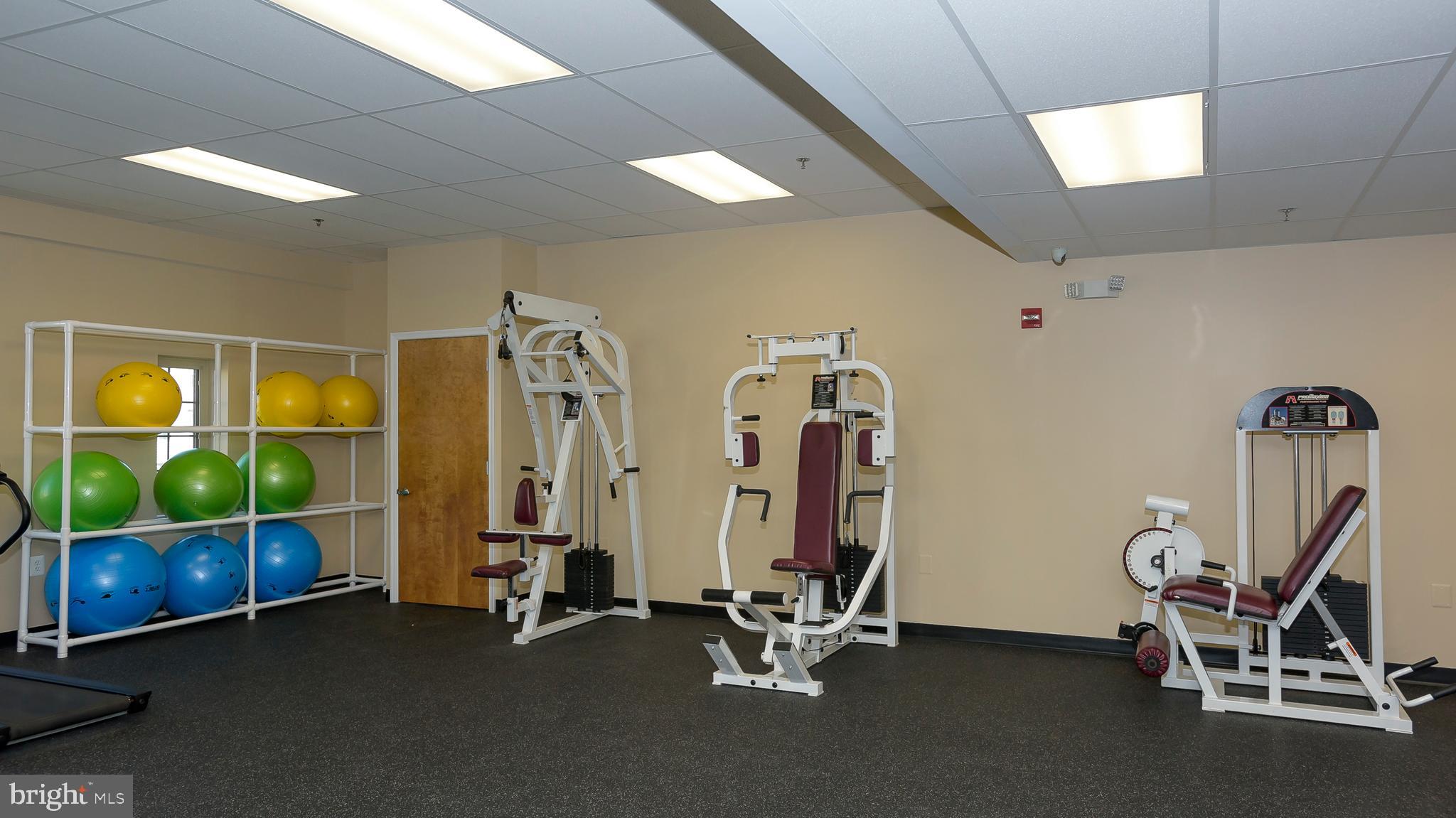 HEARTHSTONE AT VILLAGE CREST CONDOMINIUMS - Residential