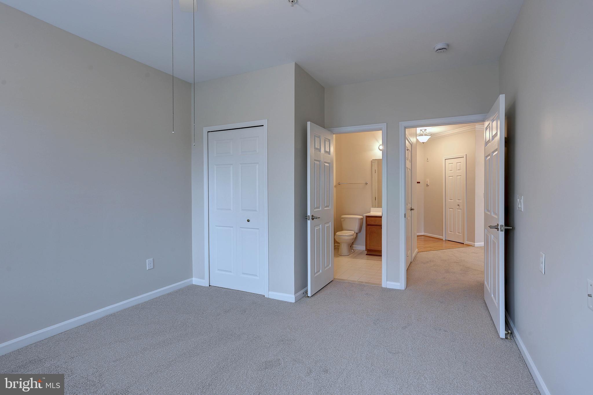 HEARTHSTONE AT VILLAGE CREST CONDOMINIUMS - Residential